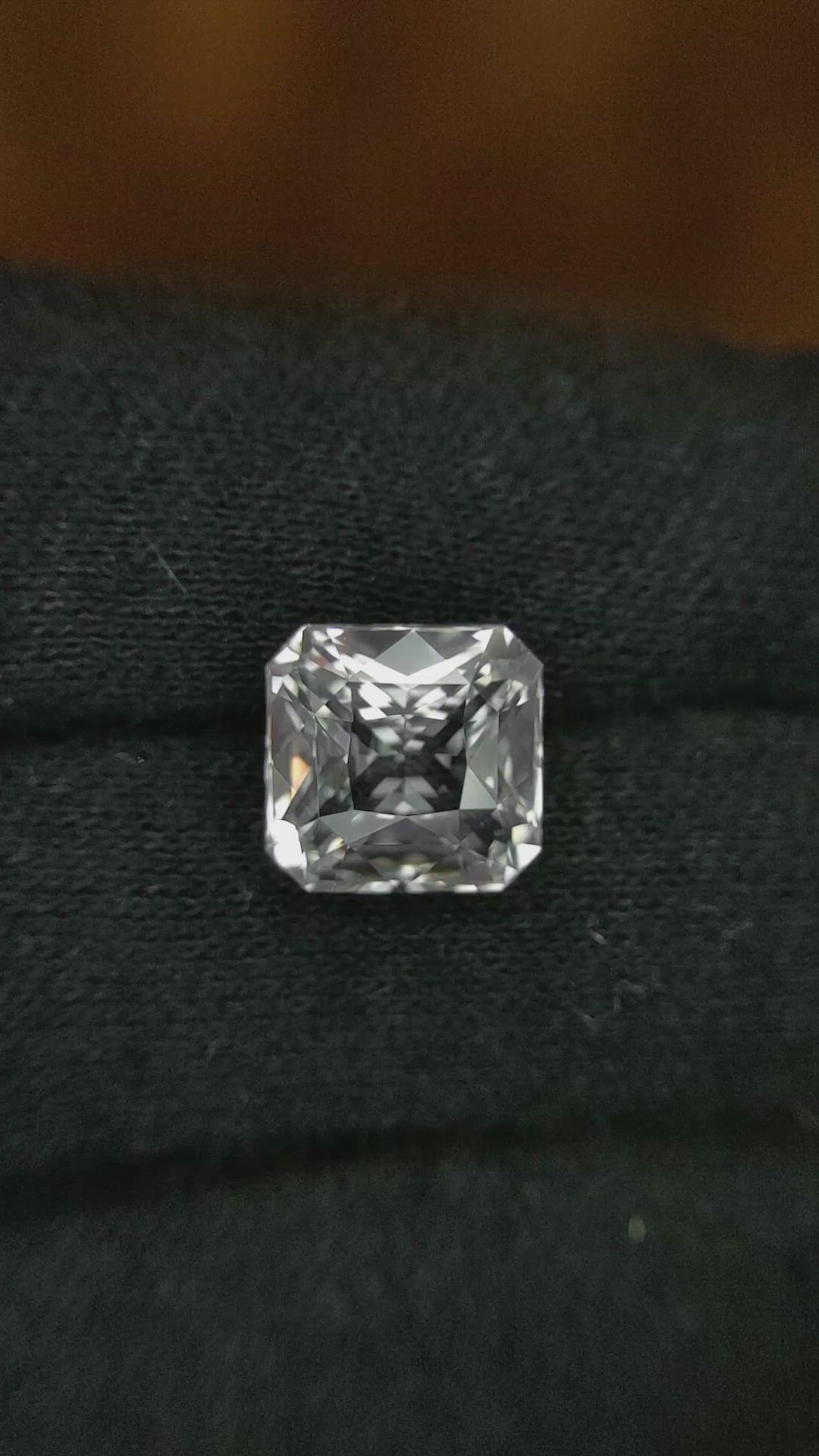 5.56 Ct. White Sapphire from Ceylon (Sri Lanka) Size Video