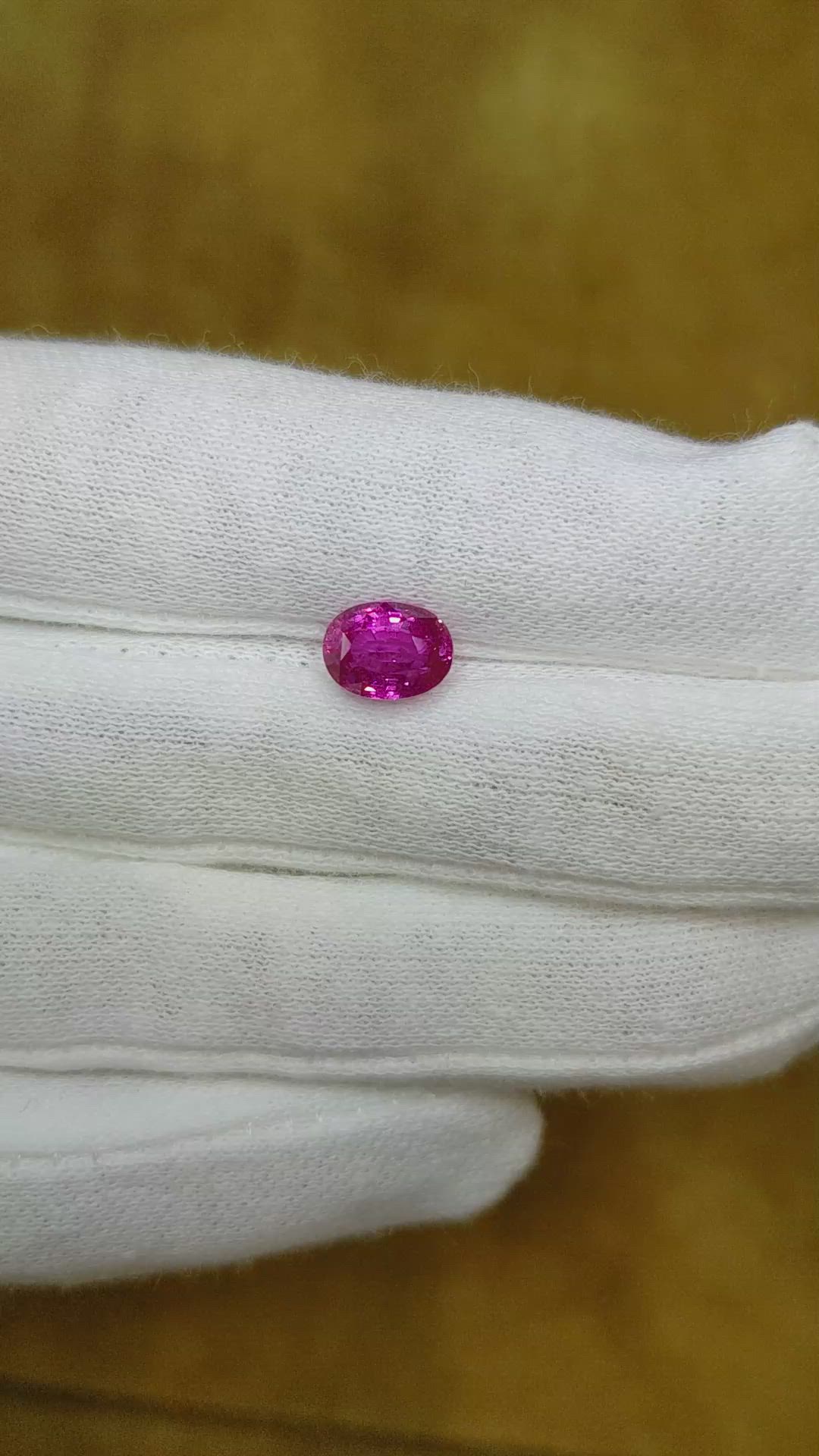 2.57 Ct. Pink Sapphire from Ceylon (Sri Lanka) Size Video