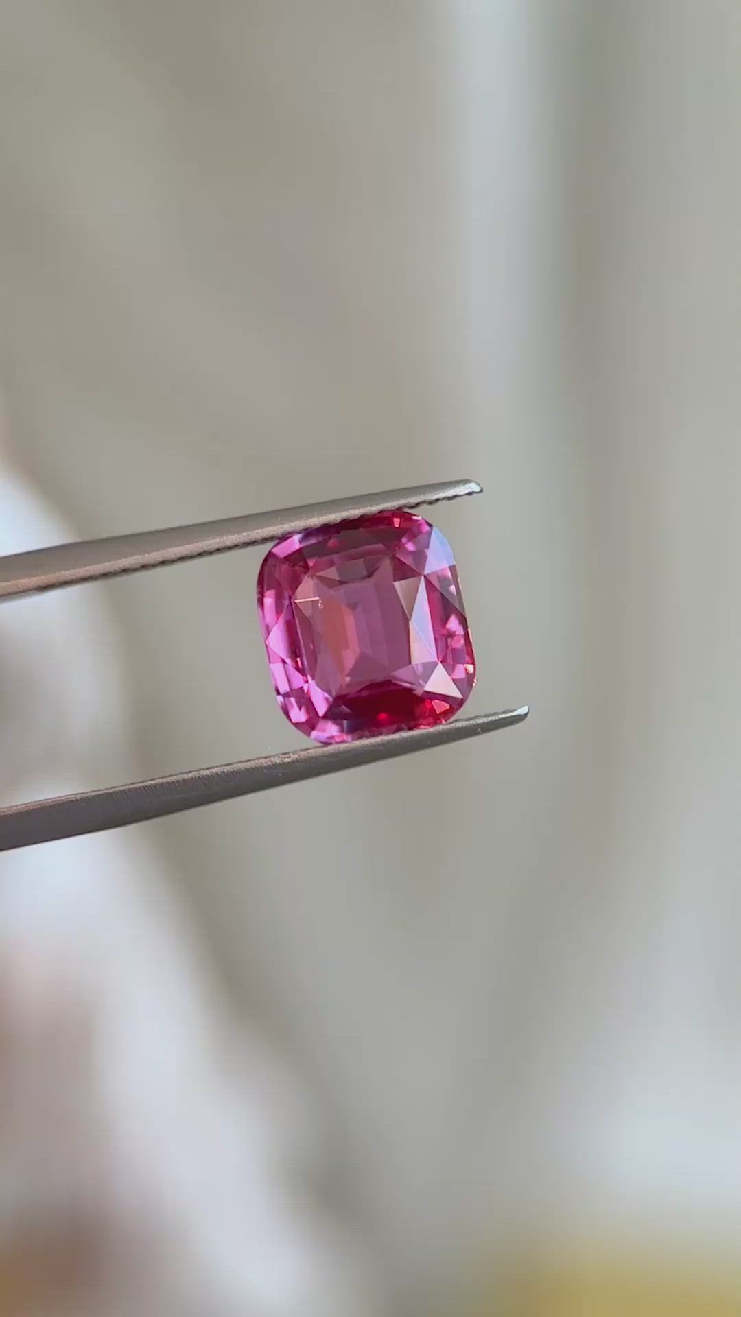 4.05 Ct. Padparadscha Sapphire from Madagascar Size Video