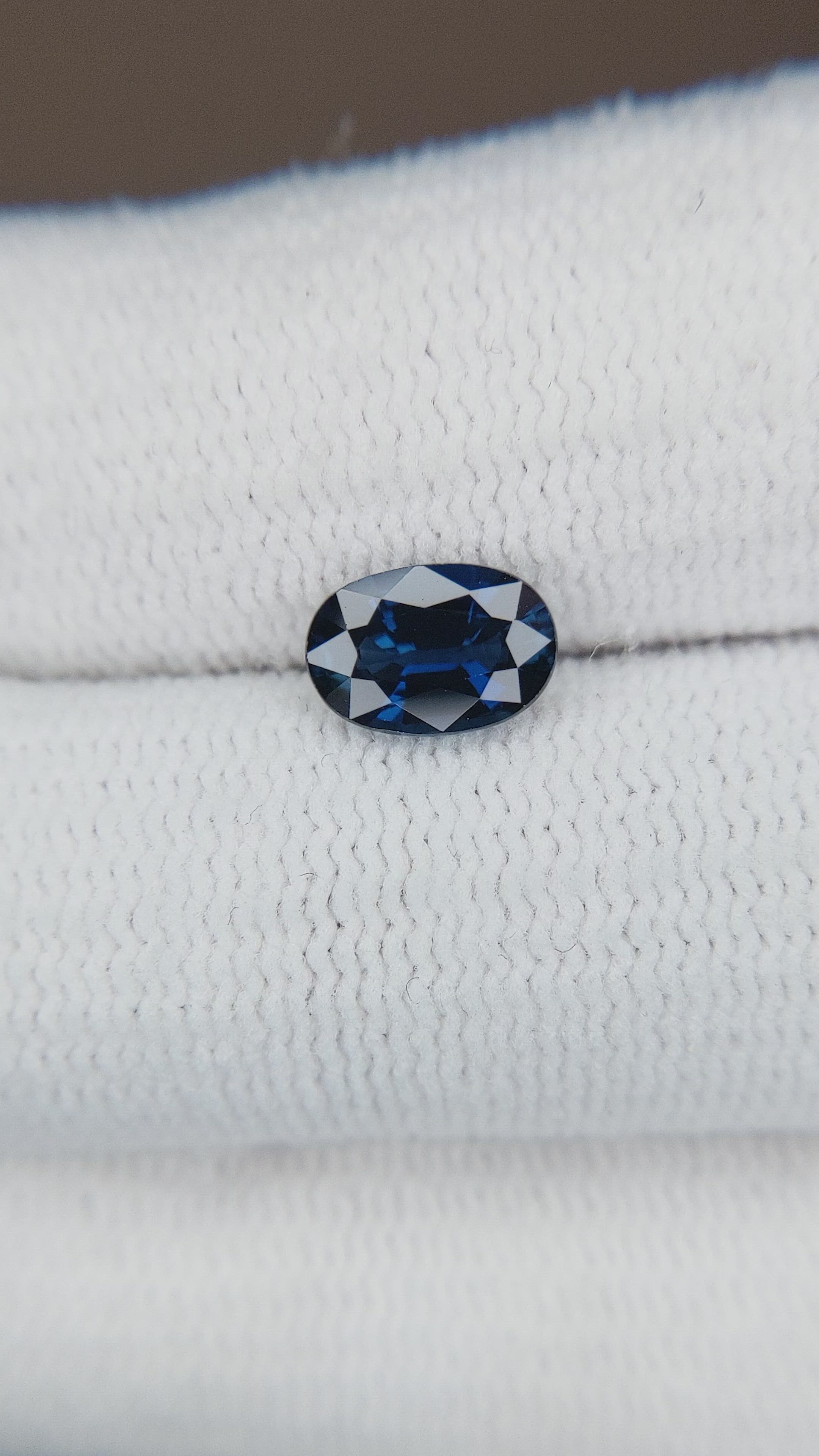 0.93 Ct. Blue Sapphire from Ceylon (Sri Lanka) Size Video