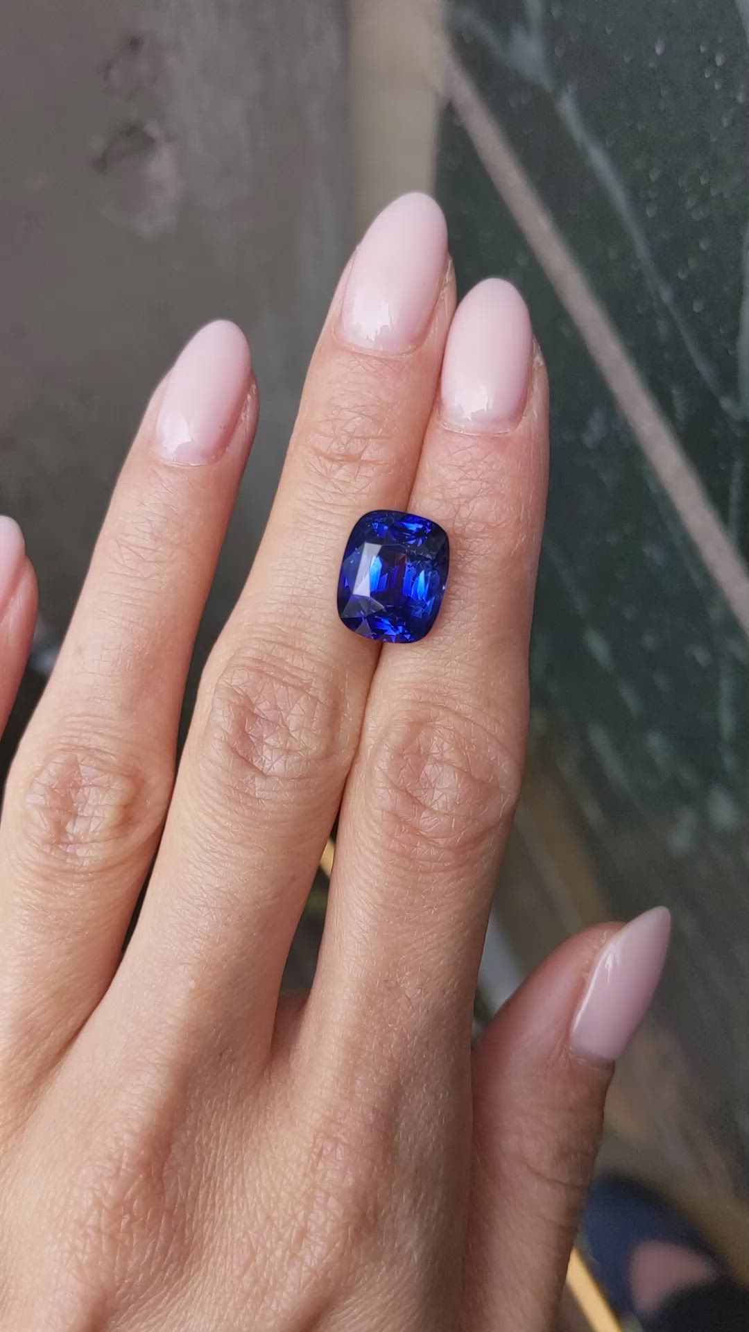 10.26 Ct. Blue Sapphire from Ceylon (Sri Lanka) Size Video