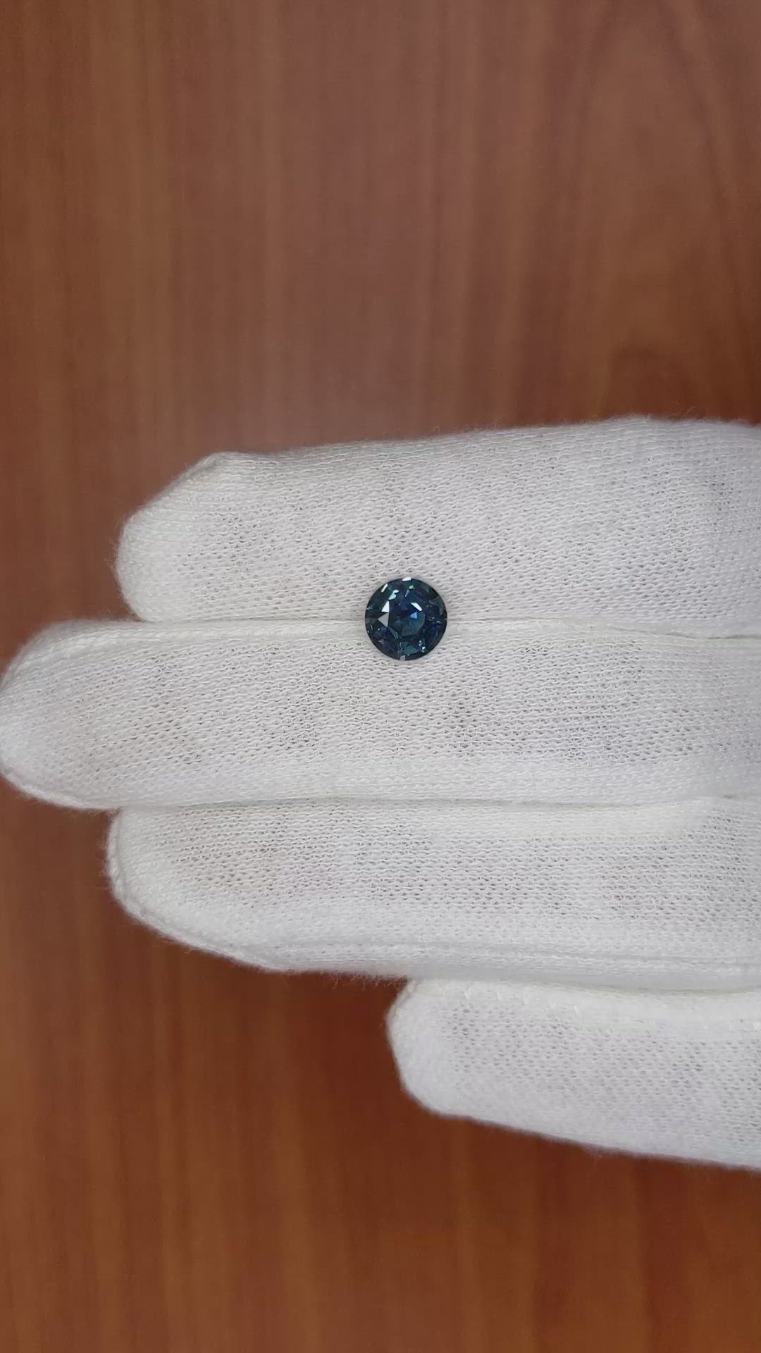 1.64 Ct. Greenish Blue Sapphire from Ceylon (Sri Lanka) Size Video