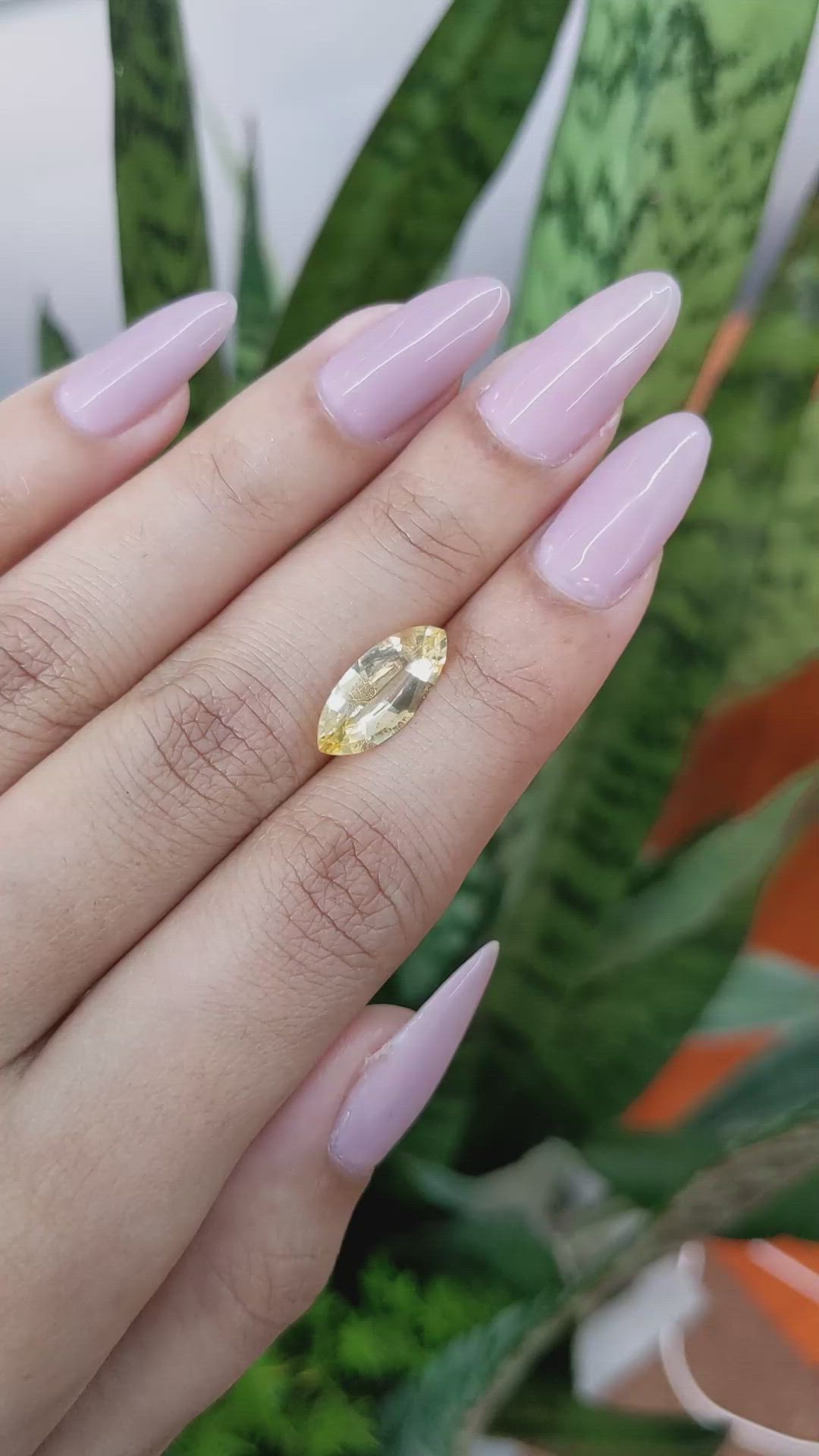 3.12 Ct. Yellow Sapphire from Ceylon (Sri Lanka) Size Video