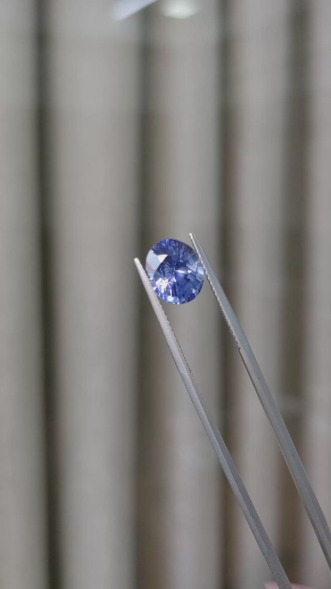4.40 Ct. Blue Sapphire from Ceylon (Sri Lanka) Size Video