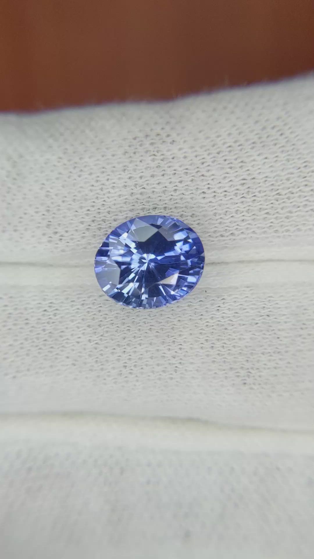 4.40 Ct. Blue Sapphire from Ceylon (Sri Lanka) Size Video