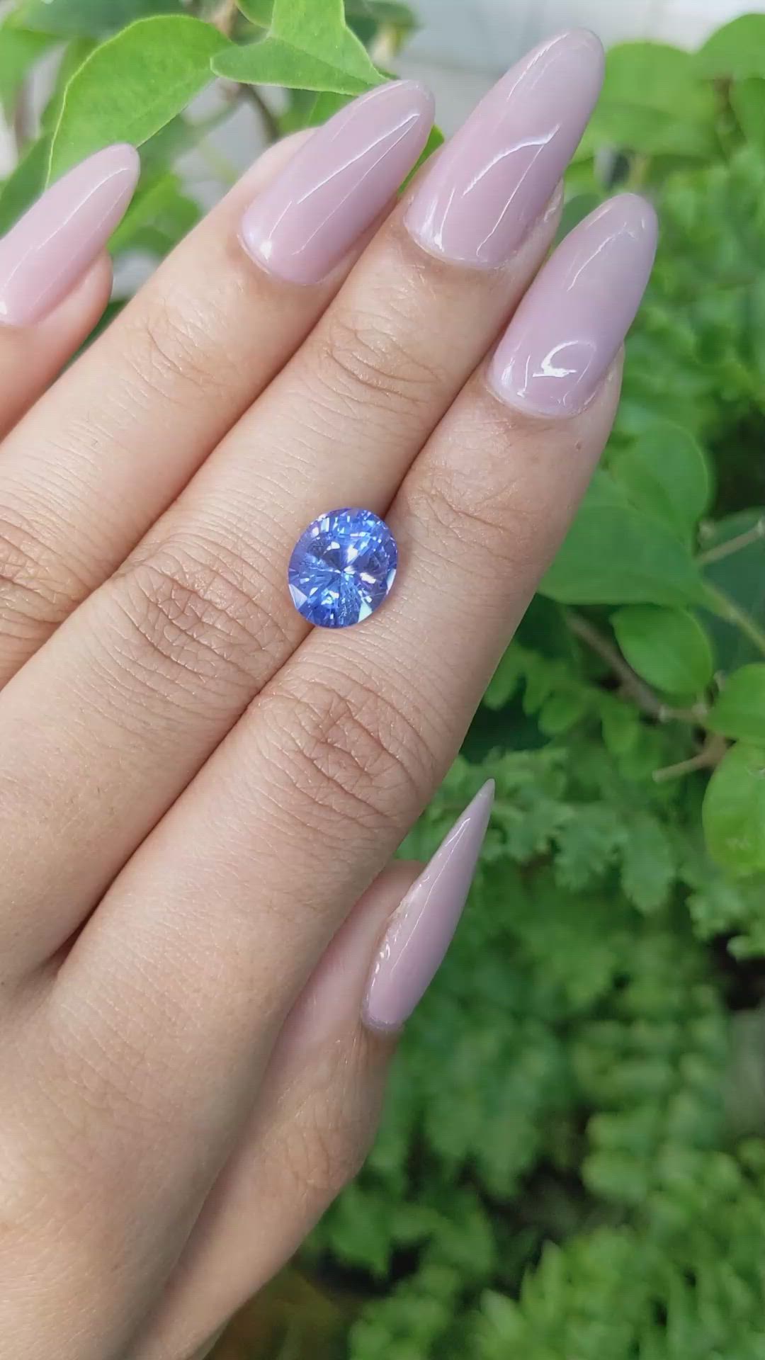 4.40 Ct. Blue Sapphire from Ceylon (Sri Lanka) Size Video