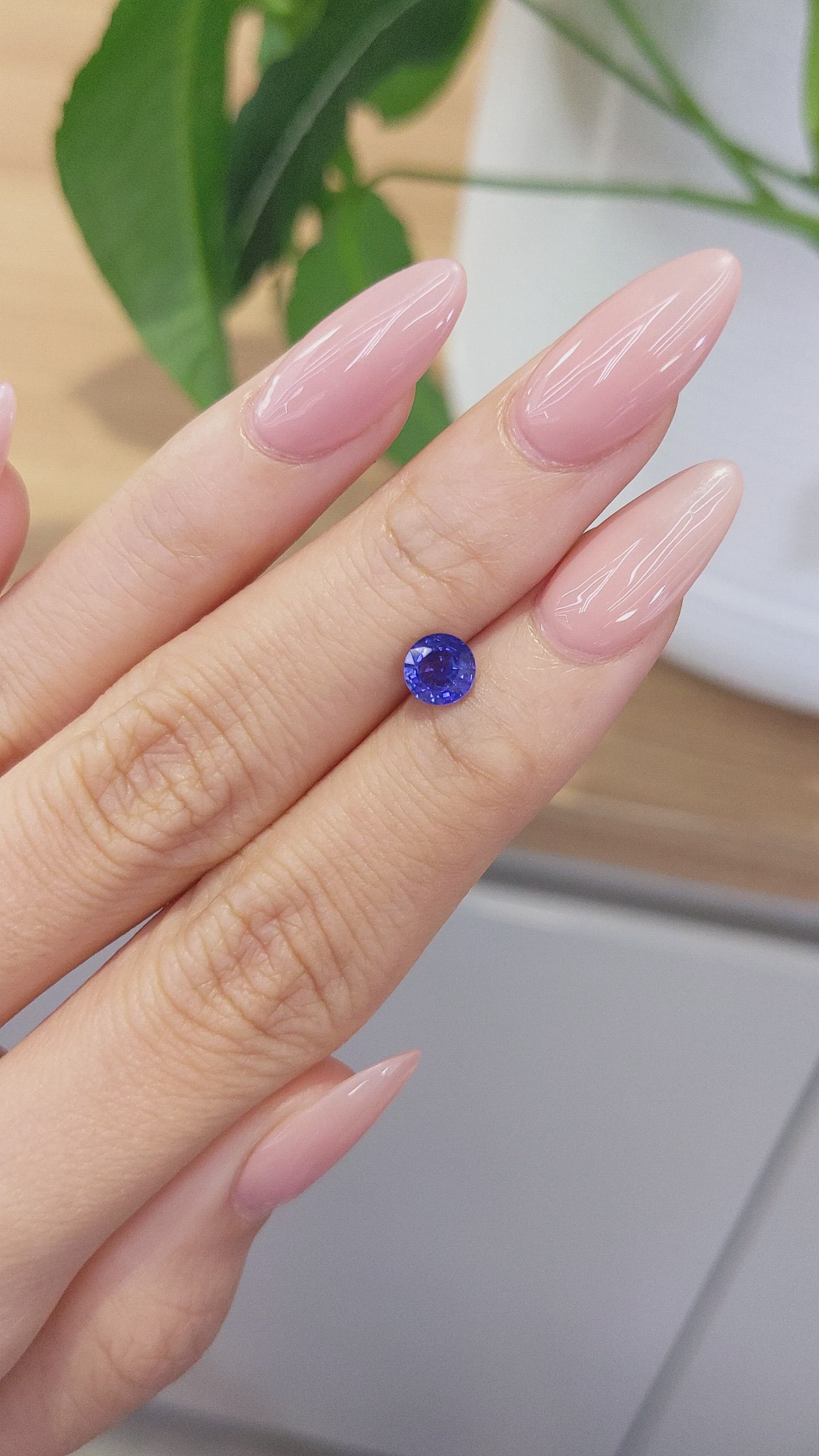 0.86 Ct. Blue Sapphire from Ceylon (Sri Lanka) Size Video