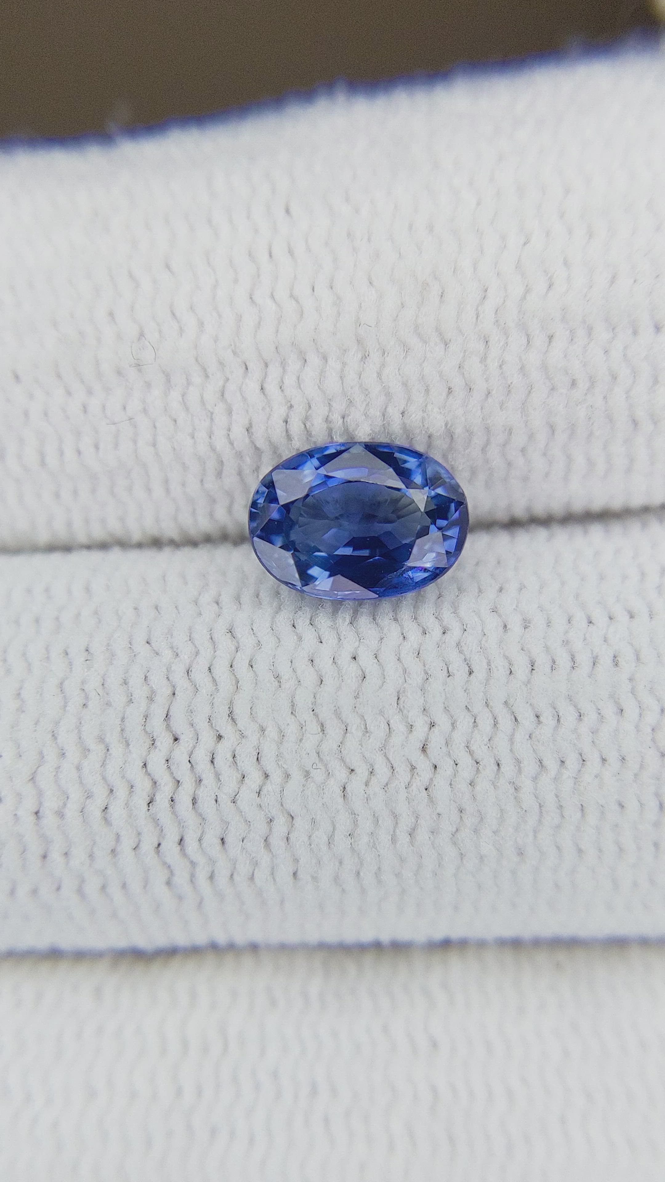 1.16 Ct. Blue Sapphire from Ceylon (Sri Lanka) Size Video