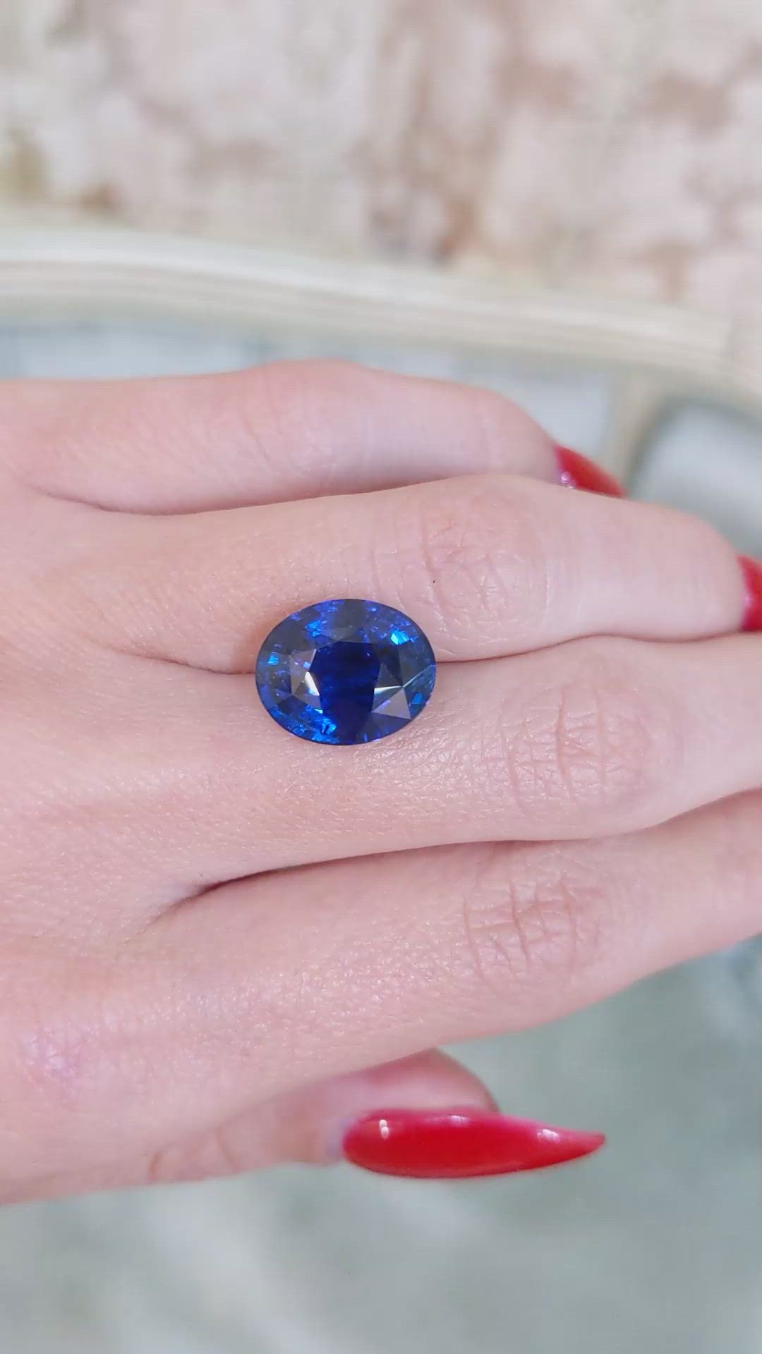 9.15 Ct. Blue Sapphire from Ceylon (Sri Lanka) Size Video
