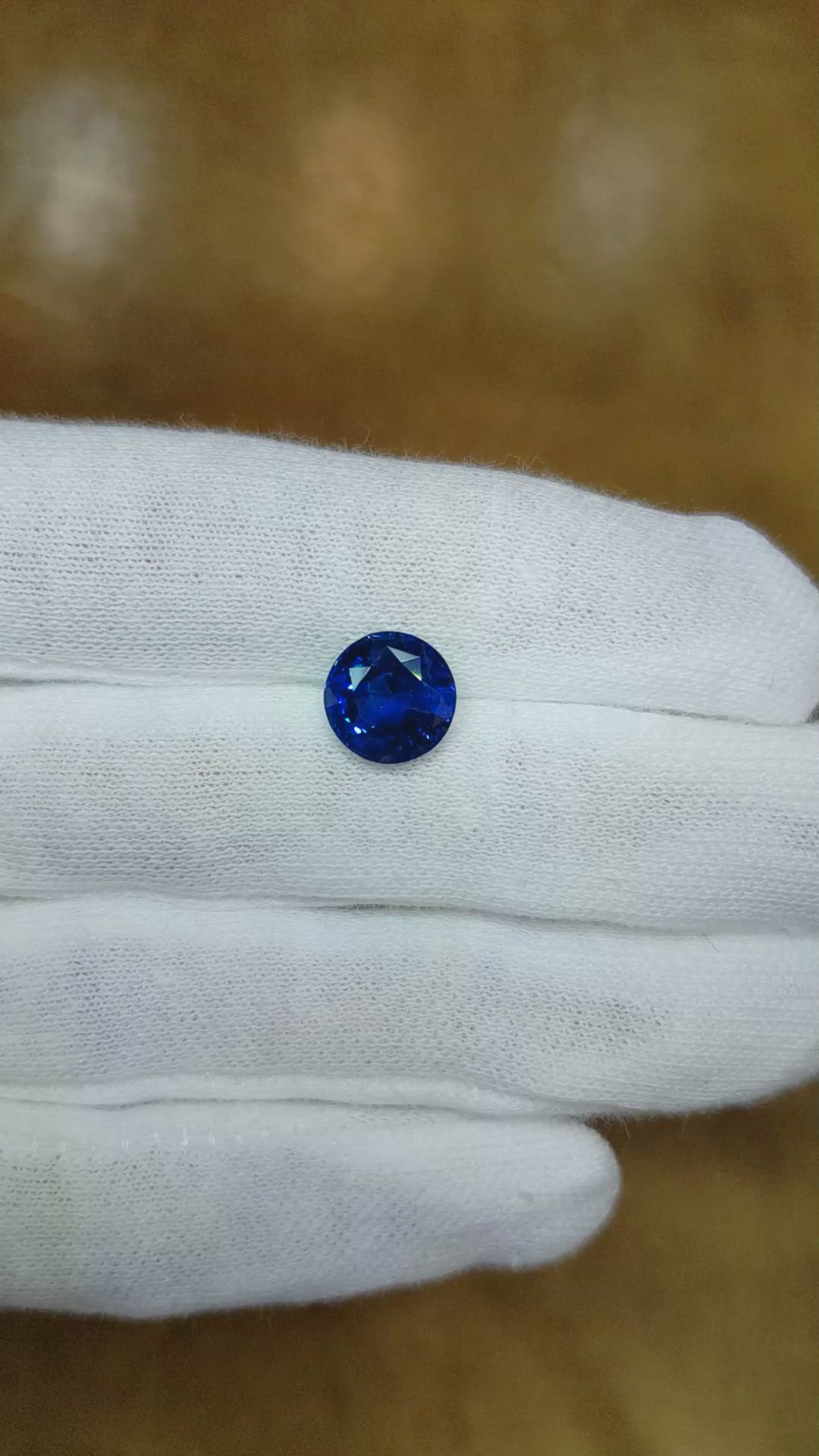 3.64 Ct. Blue Sapphire from Ceylon (Sri Lanka) Size Video