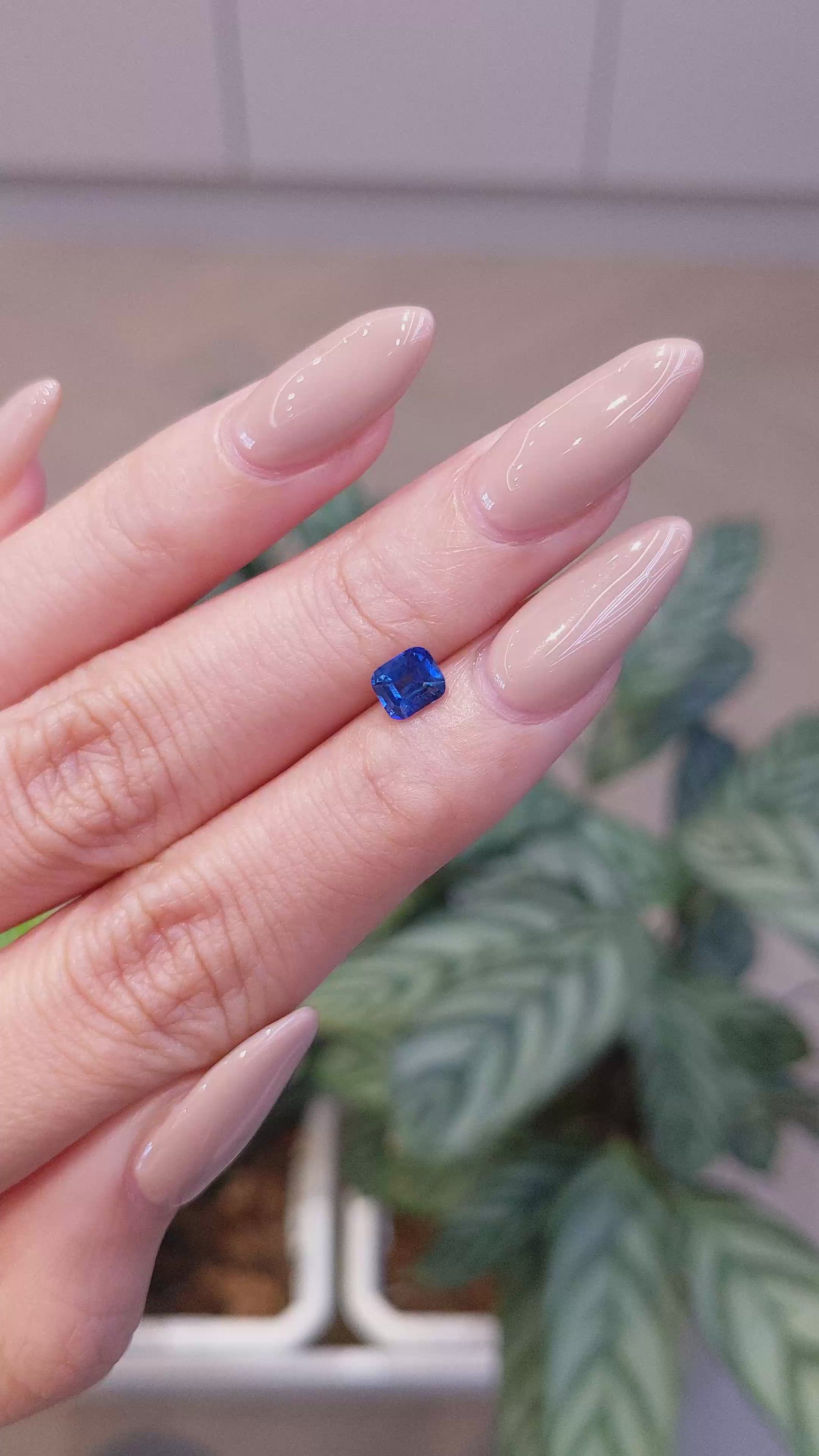 0.80 Ct. Blue Sapphire from Ceylon (Sri Lanka) Size Video
