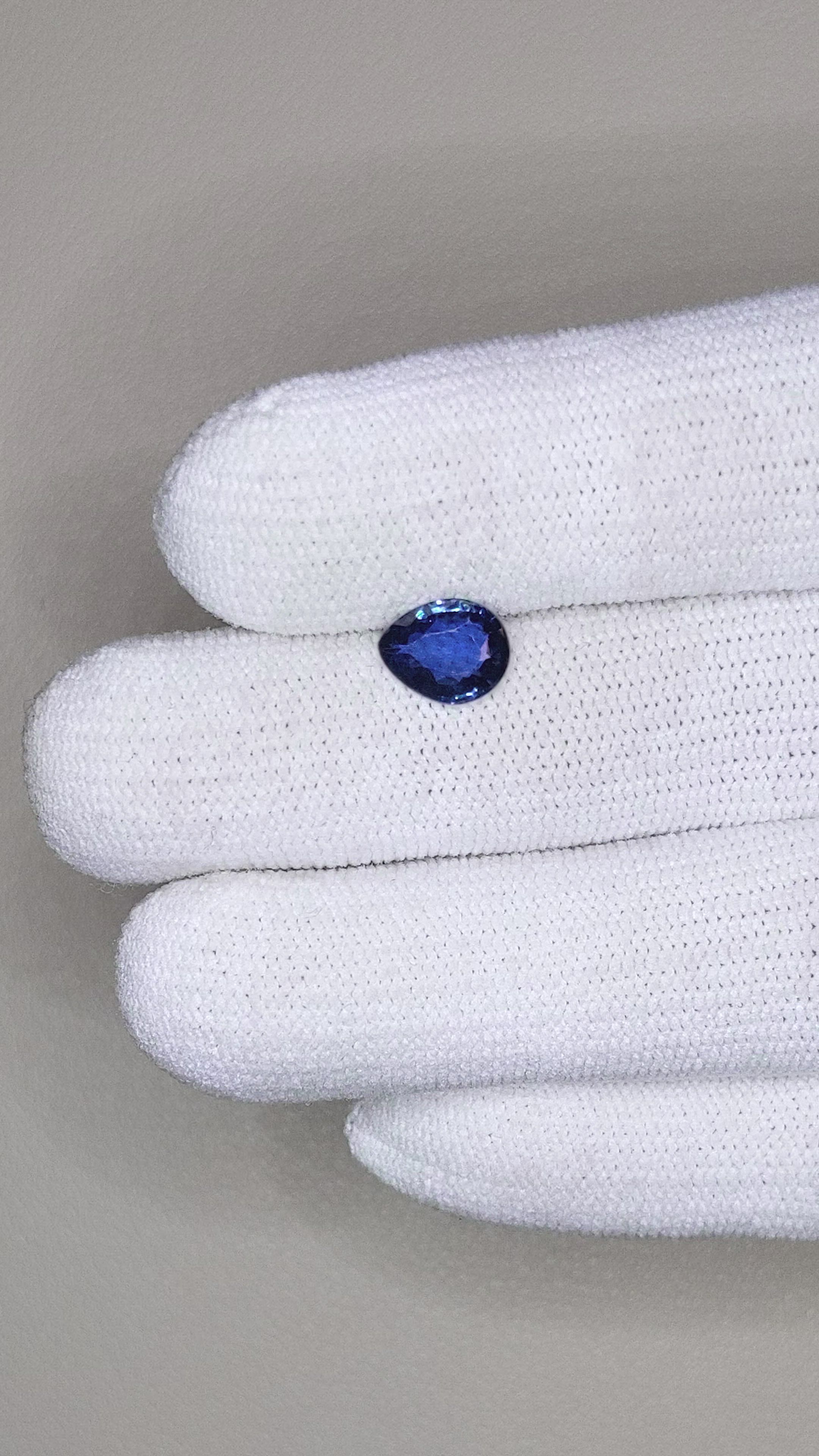 1.55 Ct. Blue Sapphire from Ceylon (Sri Lanka) Size Video