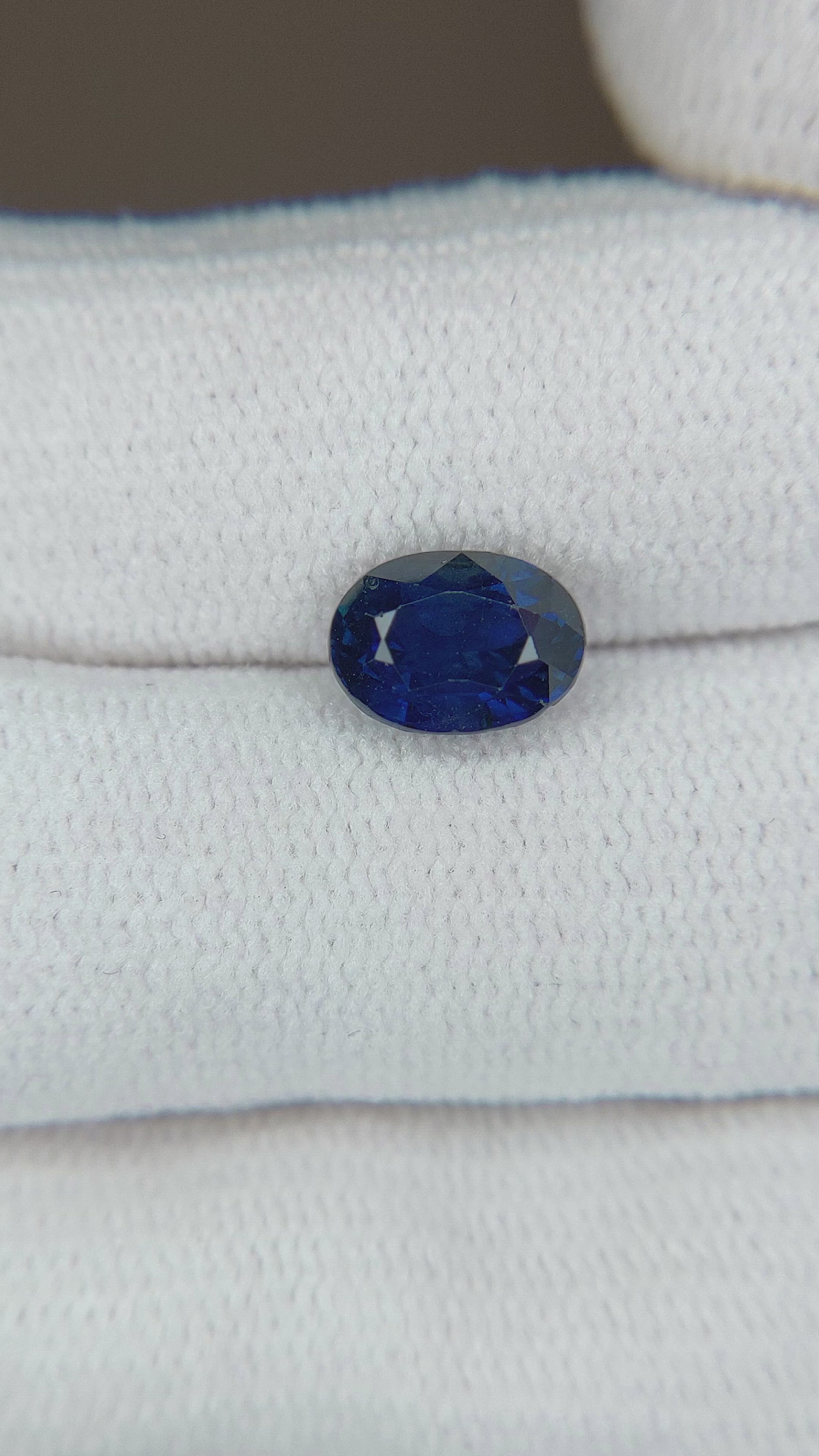 1.70 Ct. Blue Sapphire from Ceylon (Sri Lanka) Size Video