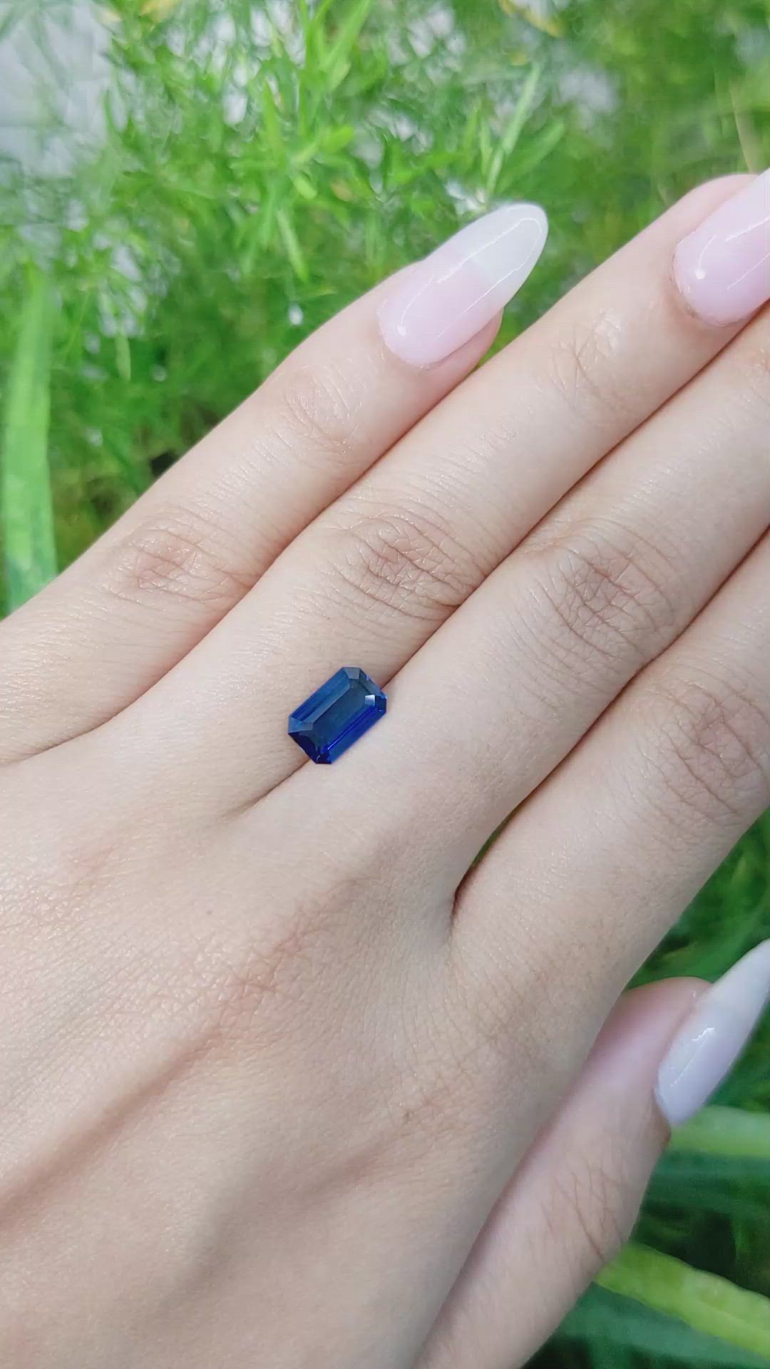 1.51 Ct. Blue Sapphire from Ceylon (Sri Lanka) Size Video