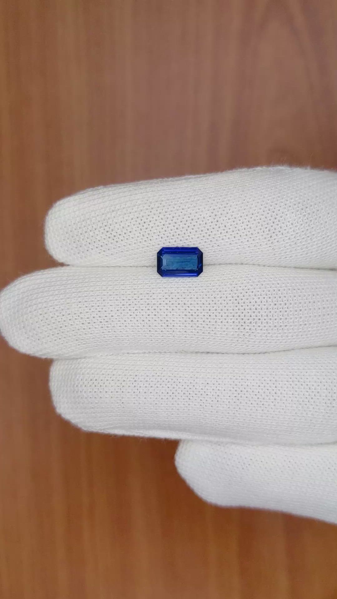 1.51 Ct. Blue Sapphire from Ceylon (Sri Lanka) Size Video