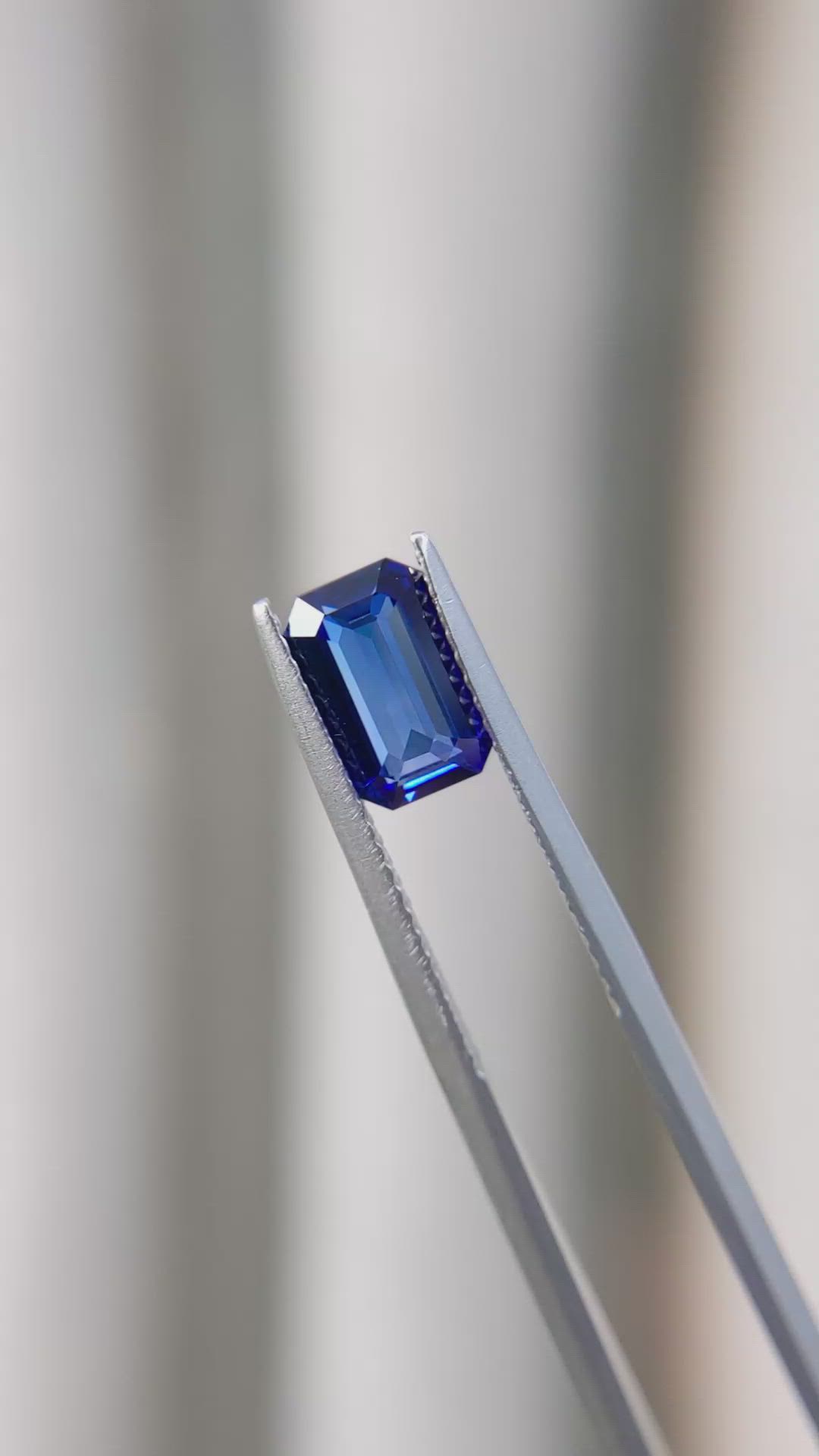 1.51 Ct. Blue Sapphire from Ceylon (Sri Lanka) Size Video