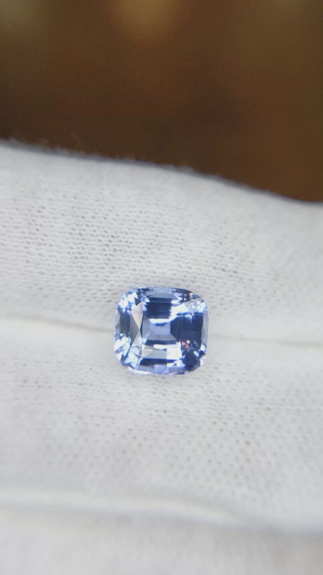 4.01 Ct. Blue Sapphire from Ceylon (Sri Lanka) Size Video