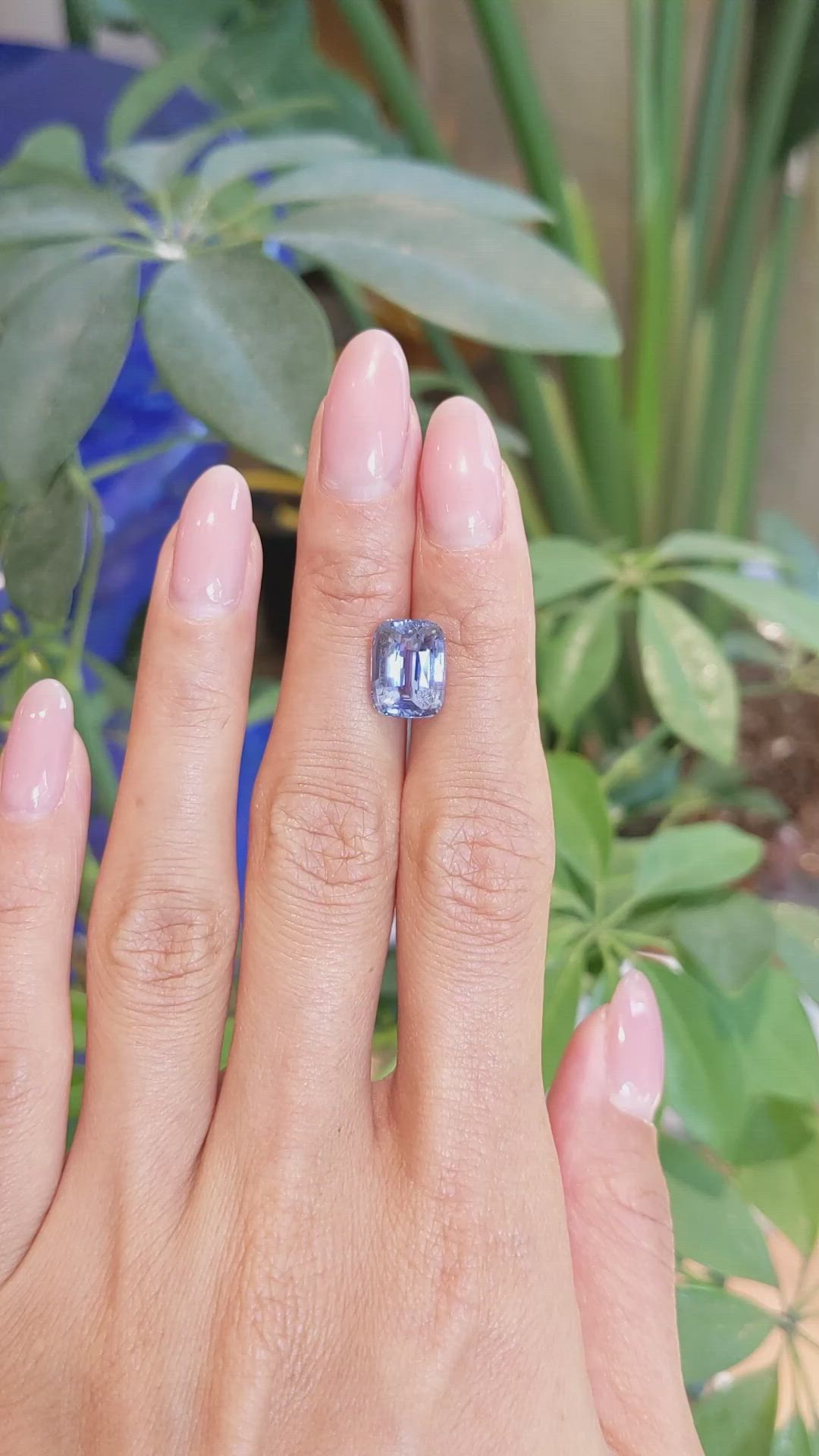 5.01 Ct. Blue Sapphire from Ceylon (Sri Lanka) Size Video