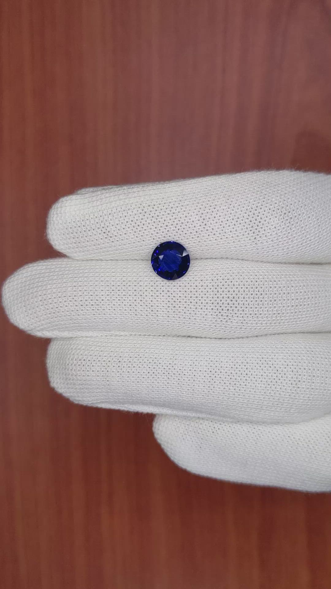 2.17 Ct. Blue Sapphire from Ceylon (Sri Lanka) Size Video
