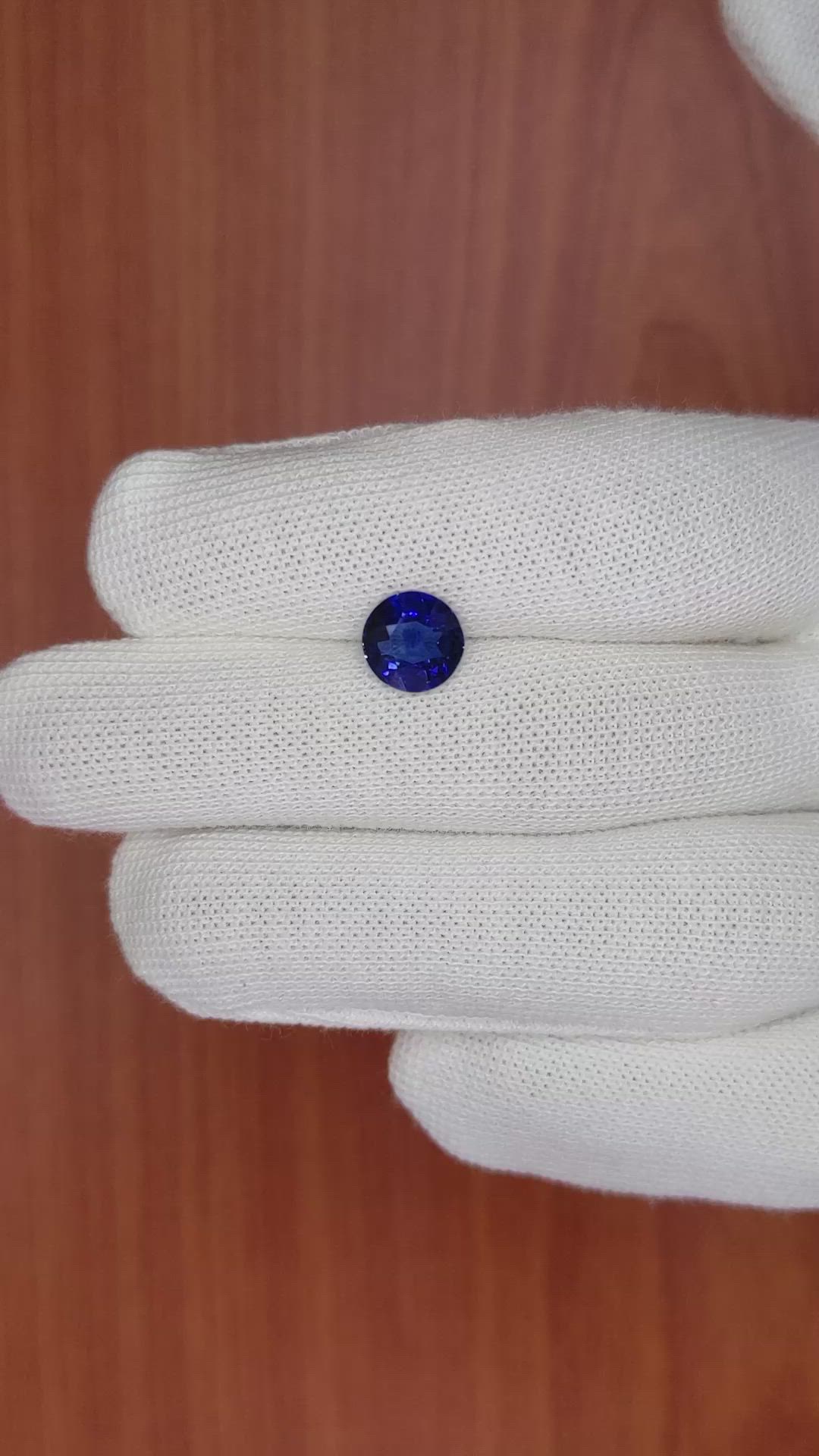 2.57 Ct. Blue Sapphire from Ceylon (Sri Lanka) Size Video