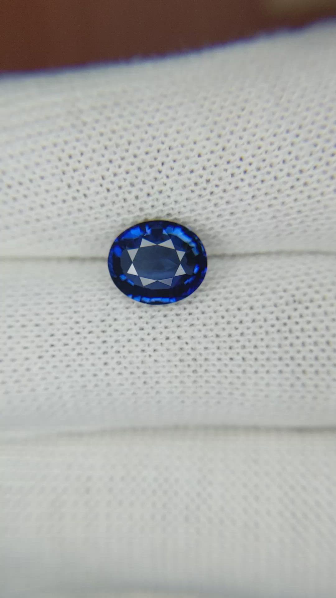 2.54 Ct. Blue Sapphire from Ceylon (Sri Lanka) Size Video
