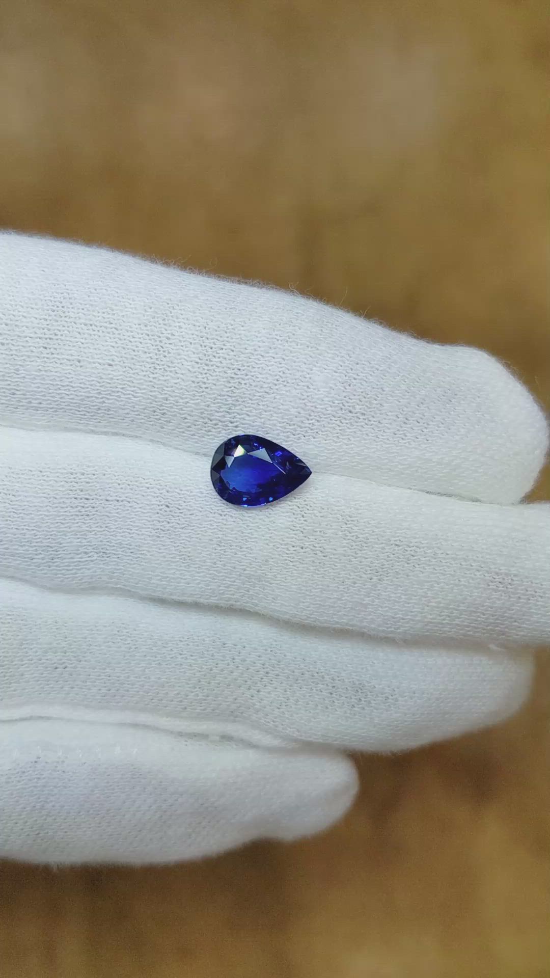 2.01 Ct. Blue Sapphire from Ceylon (Sri Lanka) Size Video