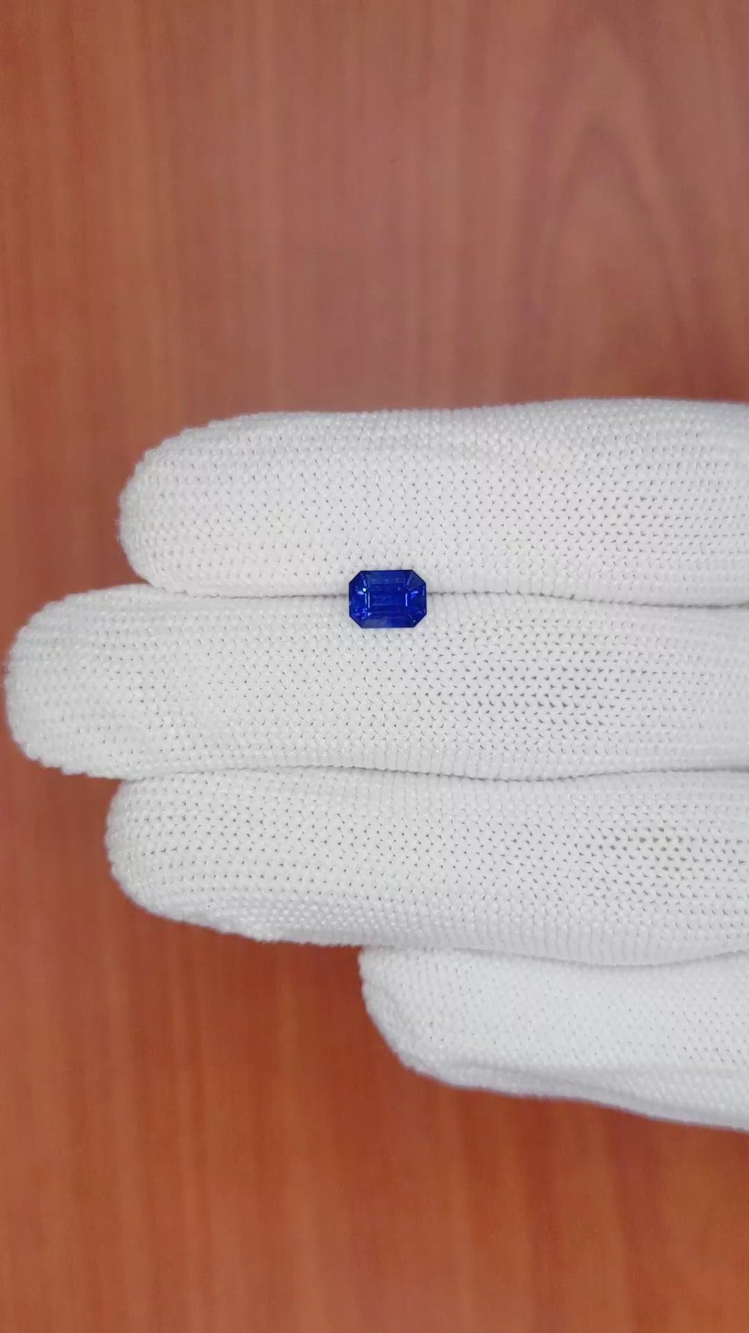1.17 Ct. Blue Sapphire from Ceylon (Sri Lanka) Size Video