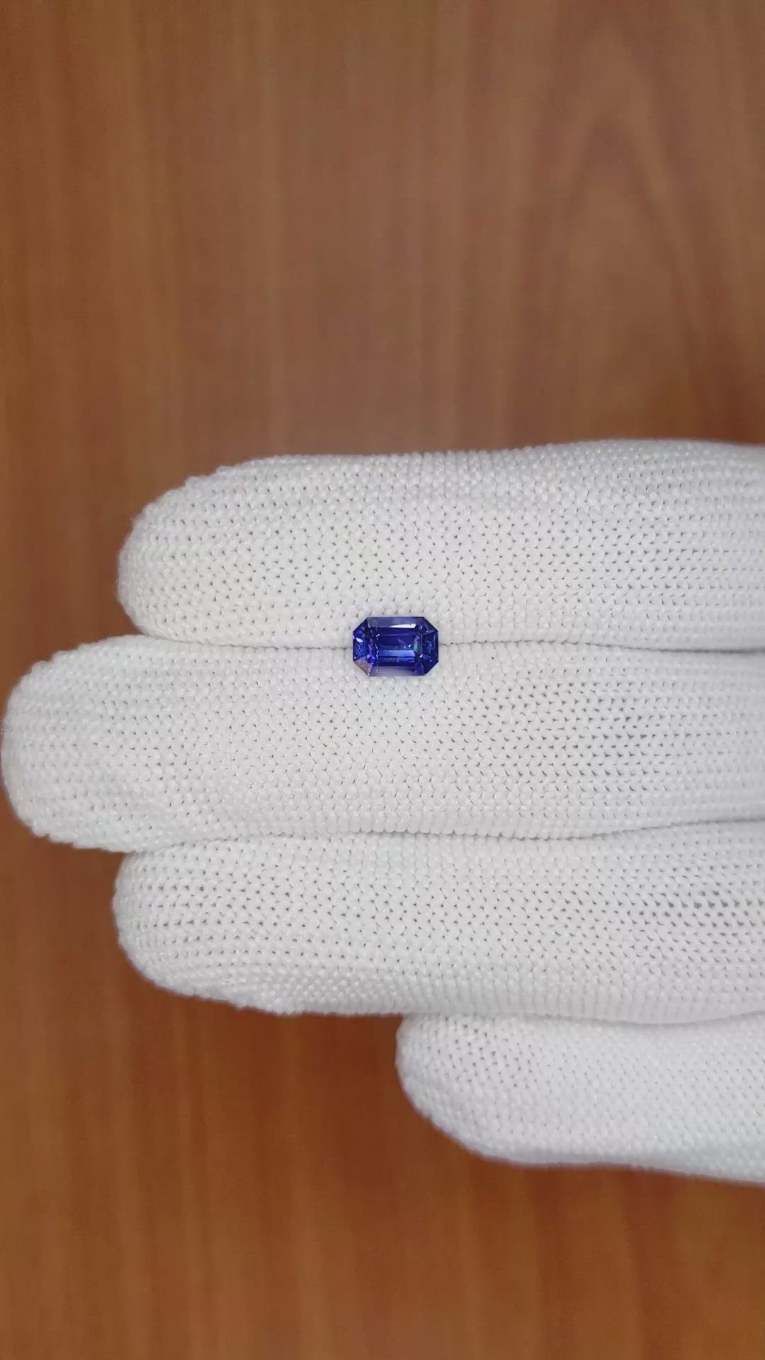 1.11 Ct. Blue Sapphire from Ceylon (Sri Lanka) Size Video