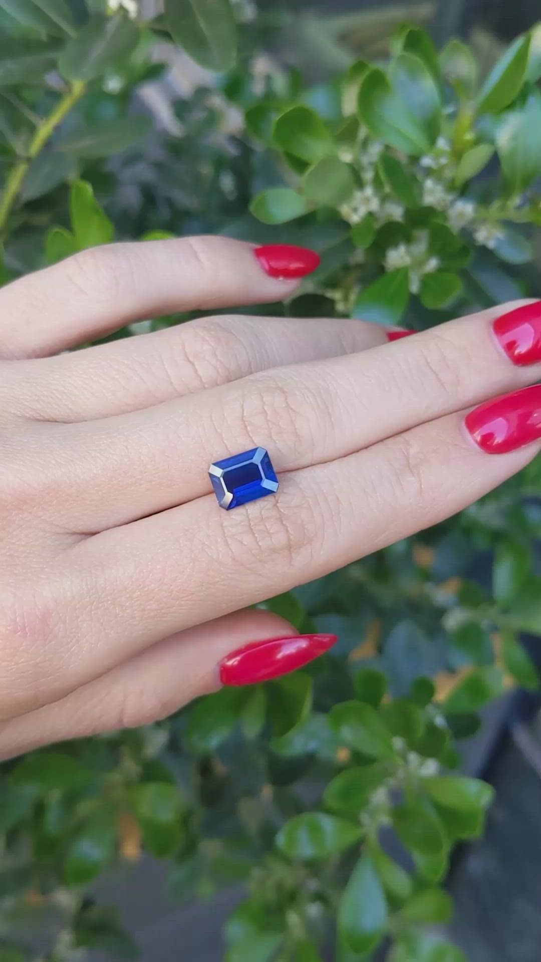 2.71 Ct. Blue Sapphire from Ceylon (Sri Lanka) Size Video