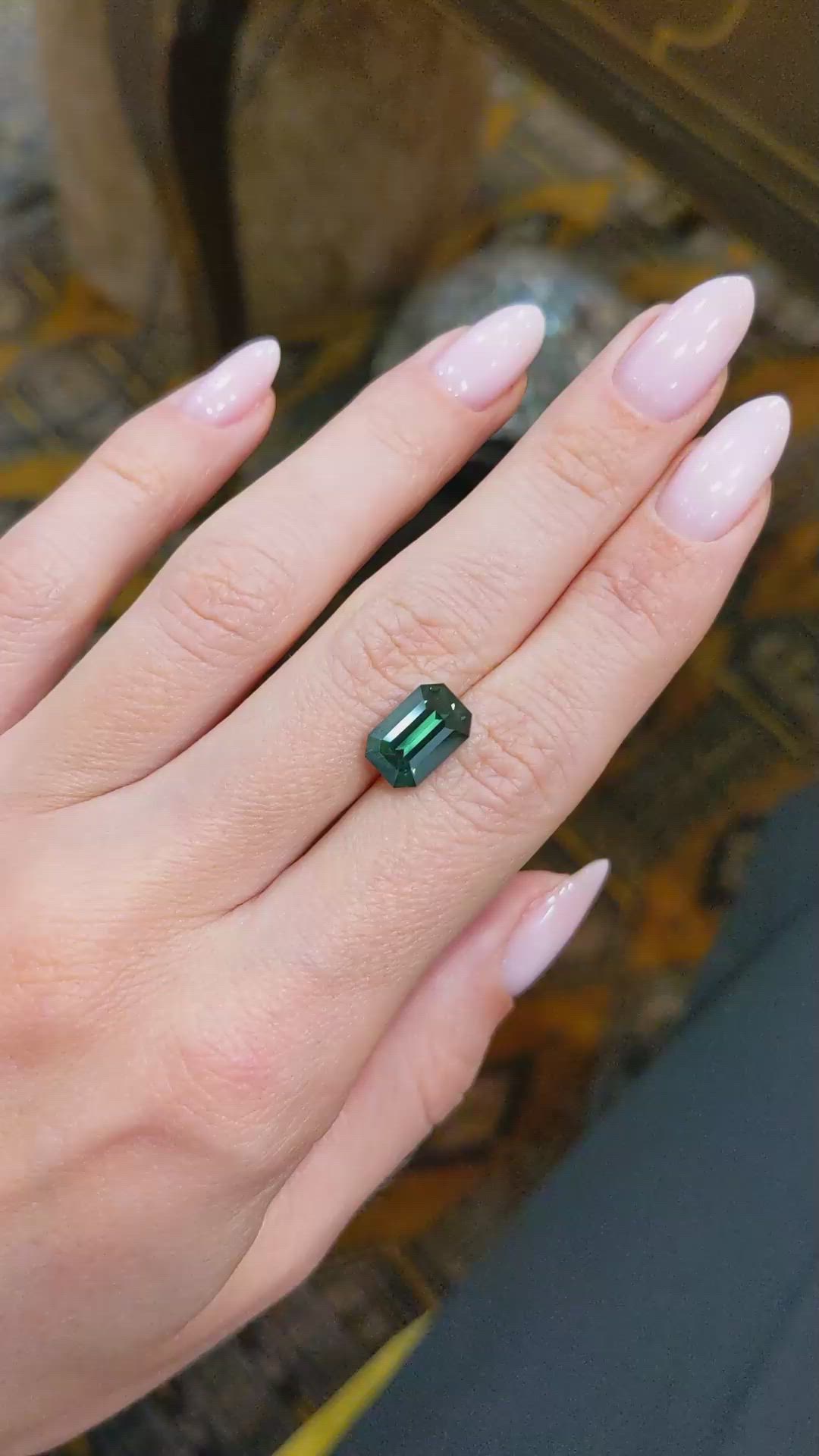 4.50 Ct. Green Sapphire from Ceylon (Sri Lanka) Size Video