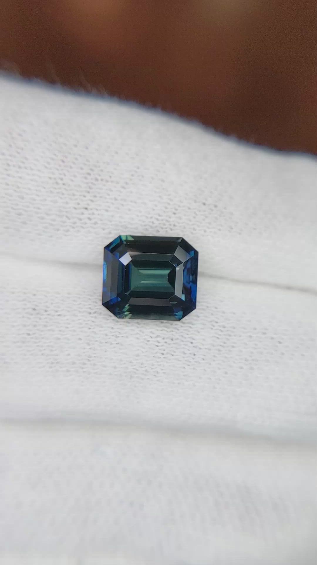 3.50 Ct. Greenish Blue Sapphire from Ceylon (Sri Lanka) Size Video
