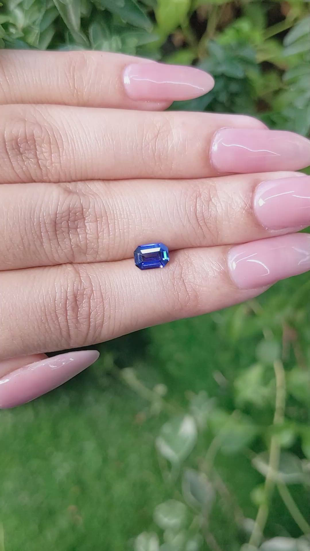 0.95 Ct. Blue Sapphire from Ceylon (Sri Lanka) Size Video