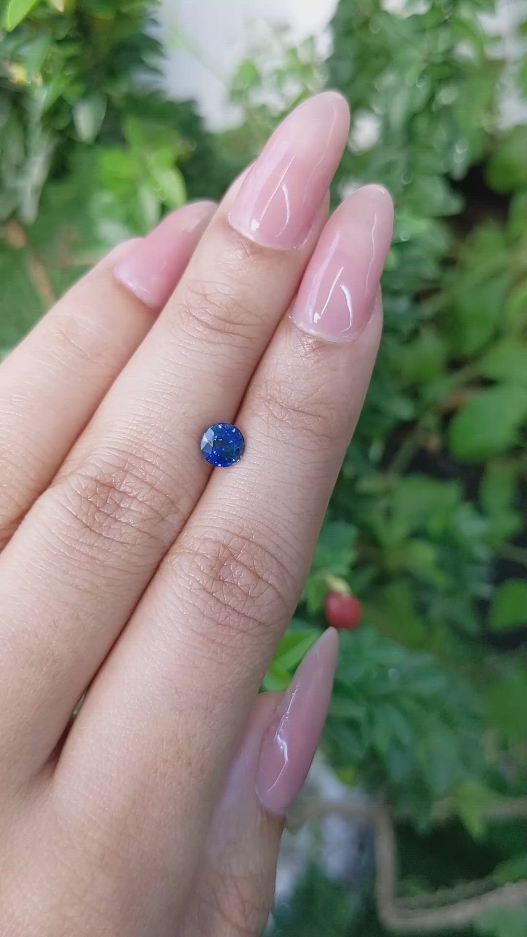 0.81 Ct. Blue Sapphire from Ceylon (Sri Lanka) Size Video