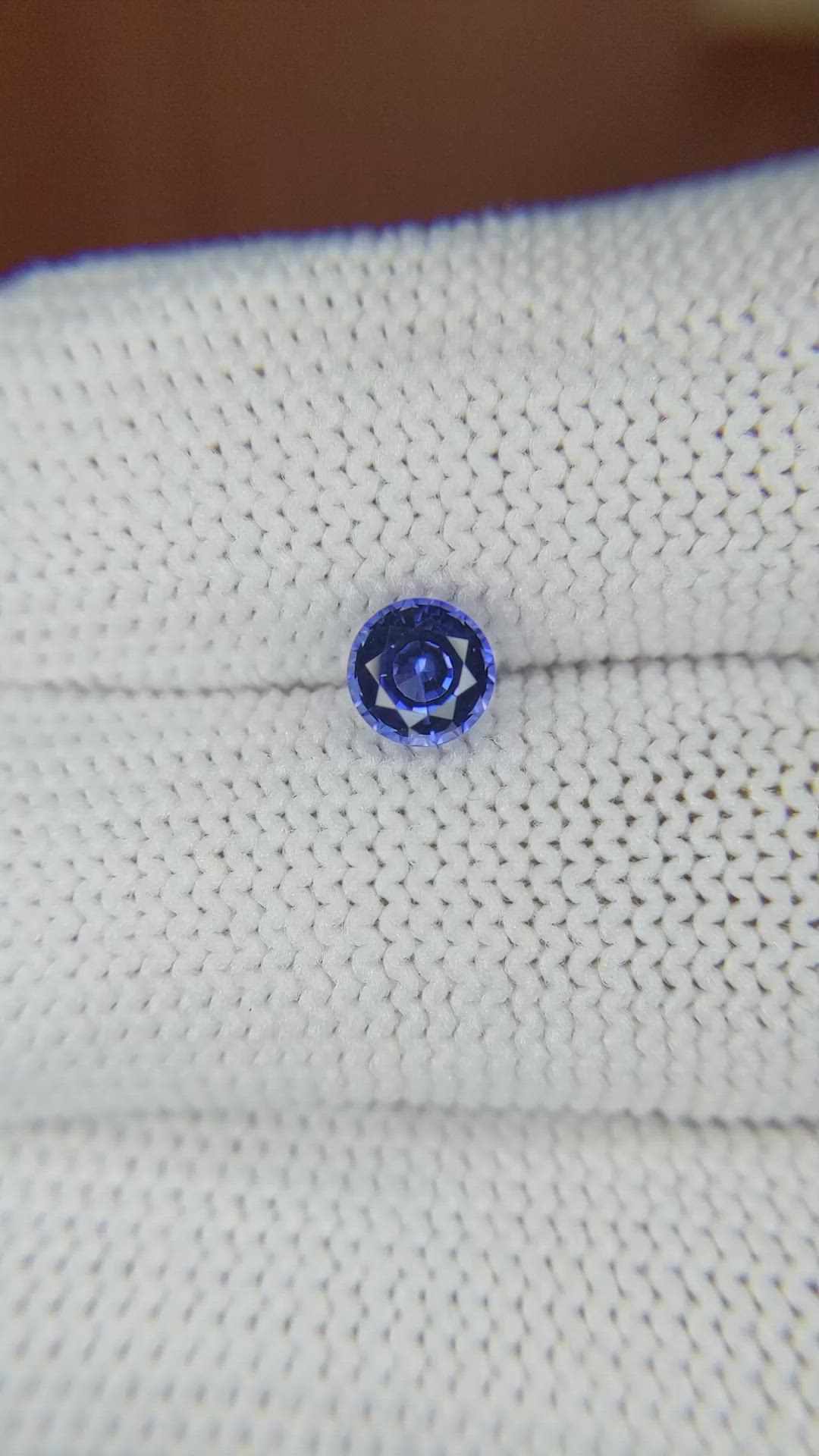 0.85 Ct. Blue Sapphire from Ceylon (Sri Lanka) Size Video