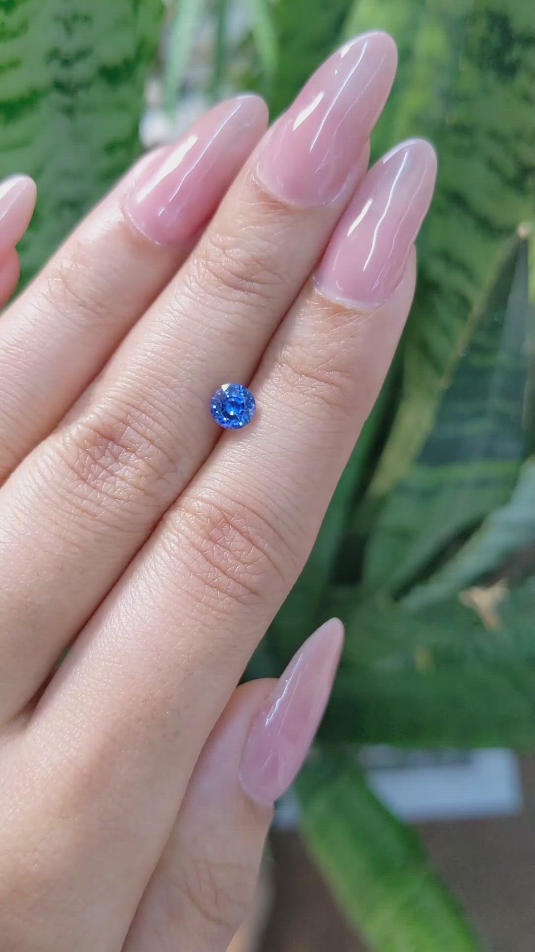 0.85 Ct. Blue Sapphire from Ceylon (Sri Lanka) Size Video