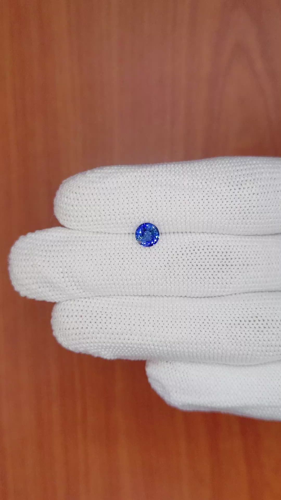 0.70 Ct. Blue Sapphire from Ceylon (Sri Lanka) Size Video