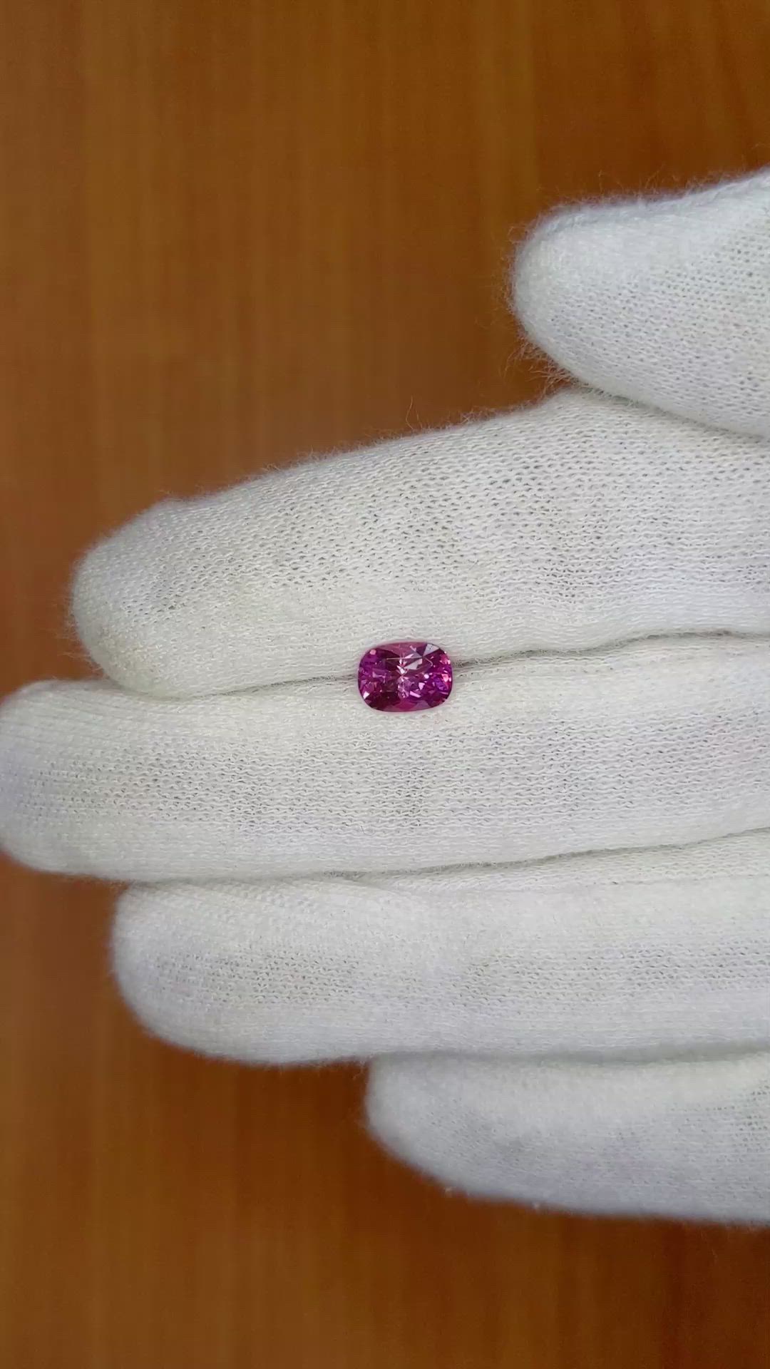 1.21 Ct. Pinkish Purple Sapphire from Ceylon (Sri Lanka) Size Video