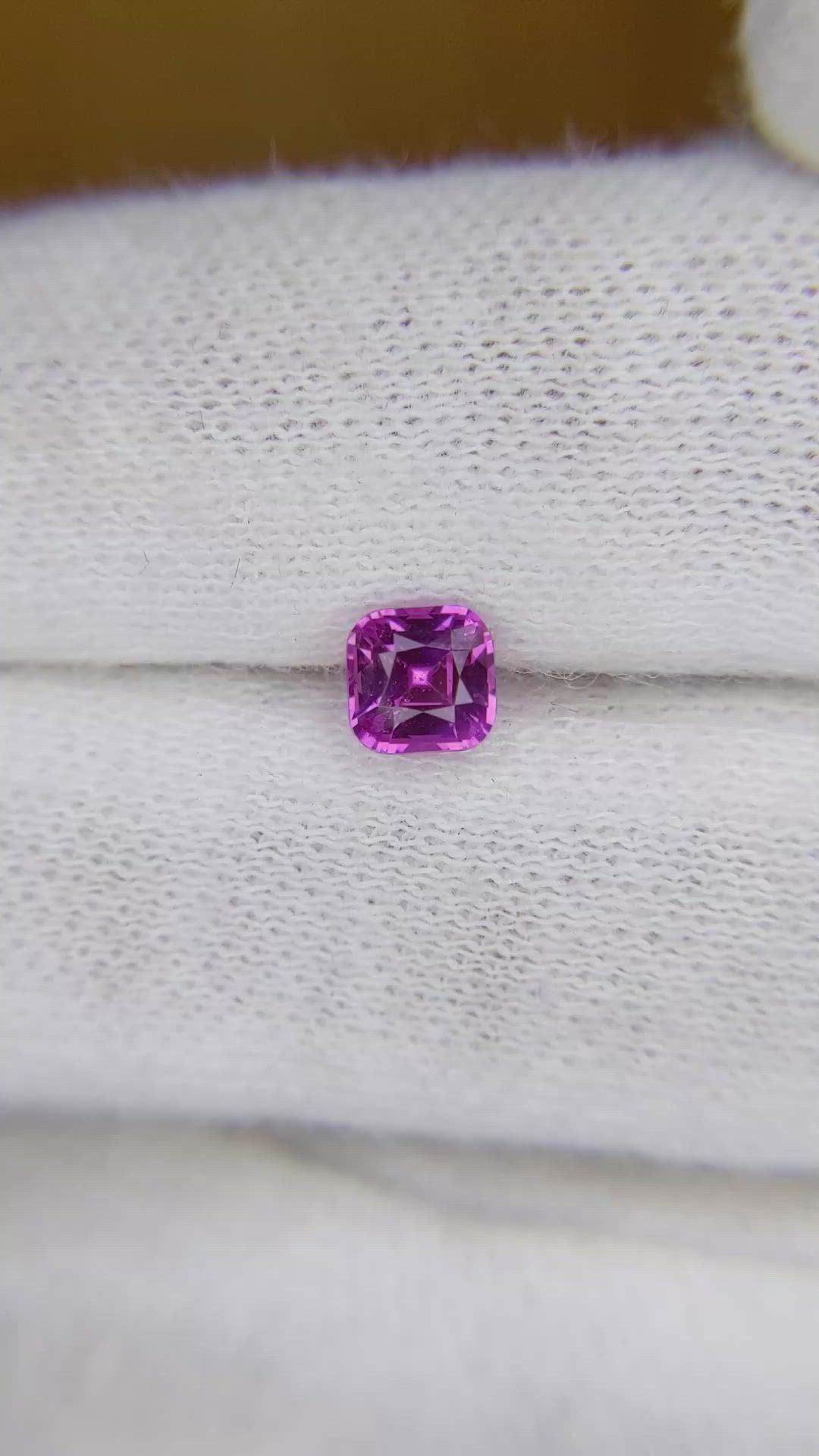 0.76 Ct. Pinkish Purple Sapphire from Ceylon (Sri Lanka) Size Video