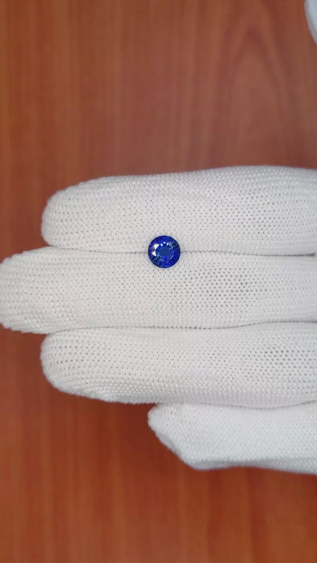 1.18 Ct. Blue Sapphire from Ceylon (Sri Lanka) Size Video