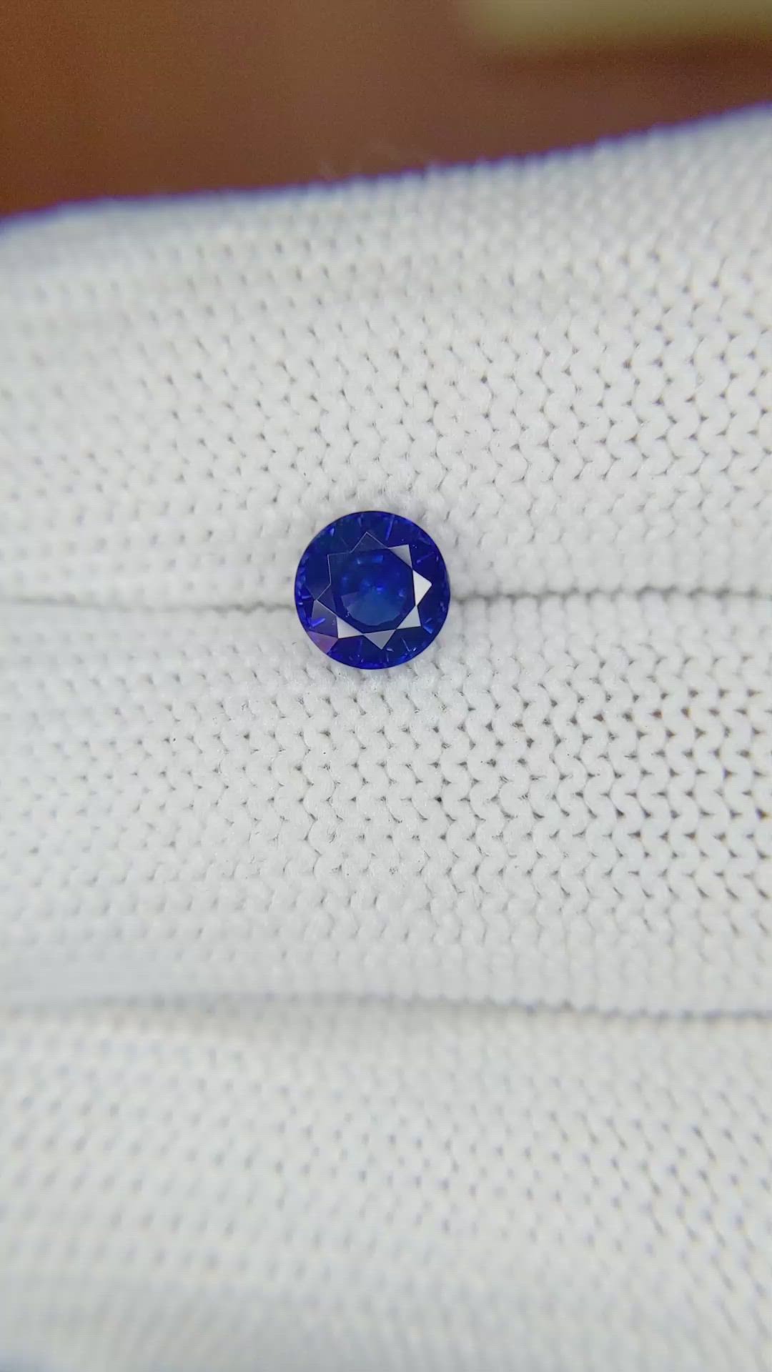 1.11 Ct. Blue Sapphire from Ceylon (Sri Lanka) Size Video