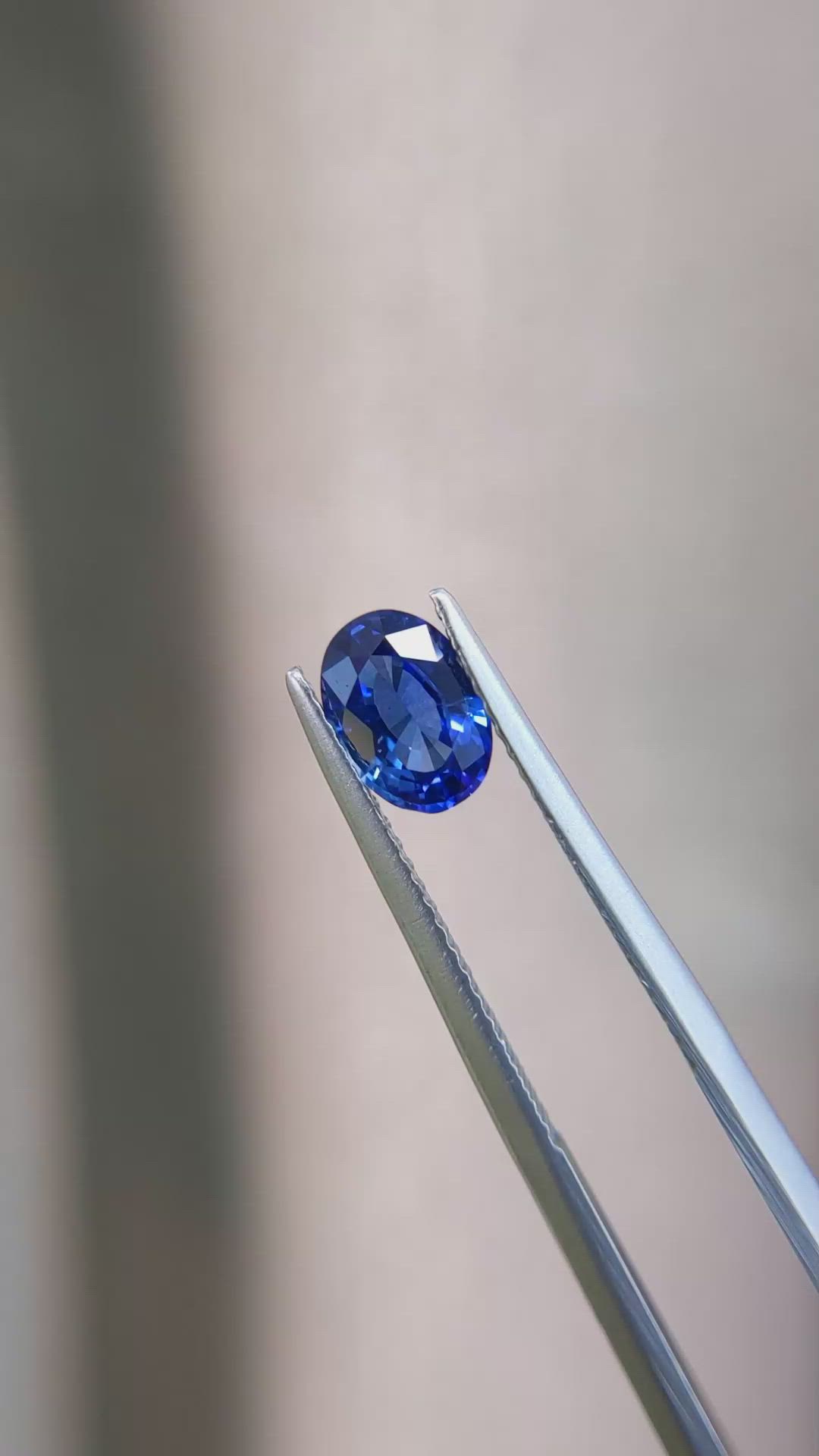 1.14 Ct. Blue Sapphire from Ceylon (Sri Lanka) Size Video