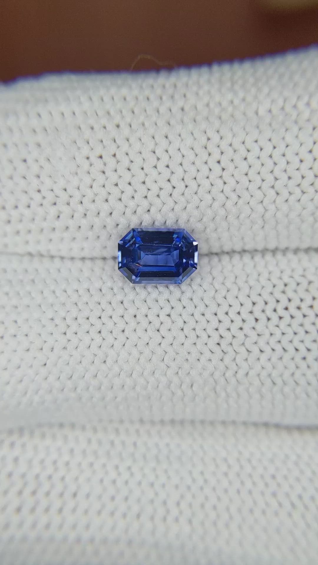 1.06 Ct. Blue Sapphire from Ceylon (Sri Lanka) Size Video
