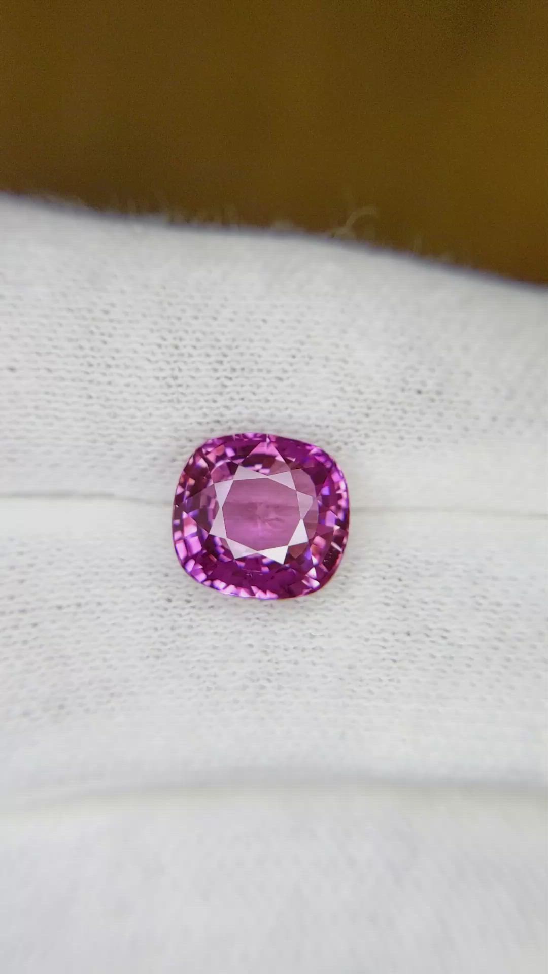 5.08 Ct. Purplish Pink Sapphire from Ceylon (Sri Lanka) Size Video
