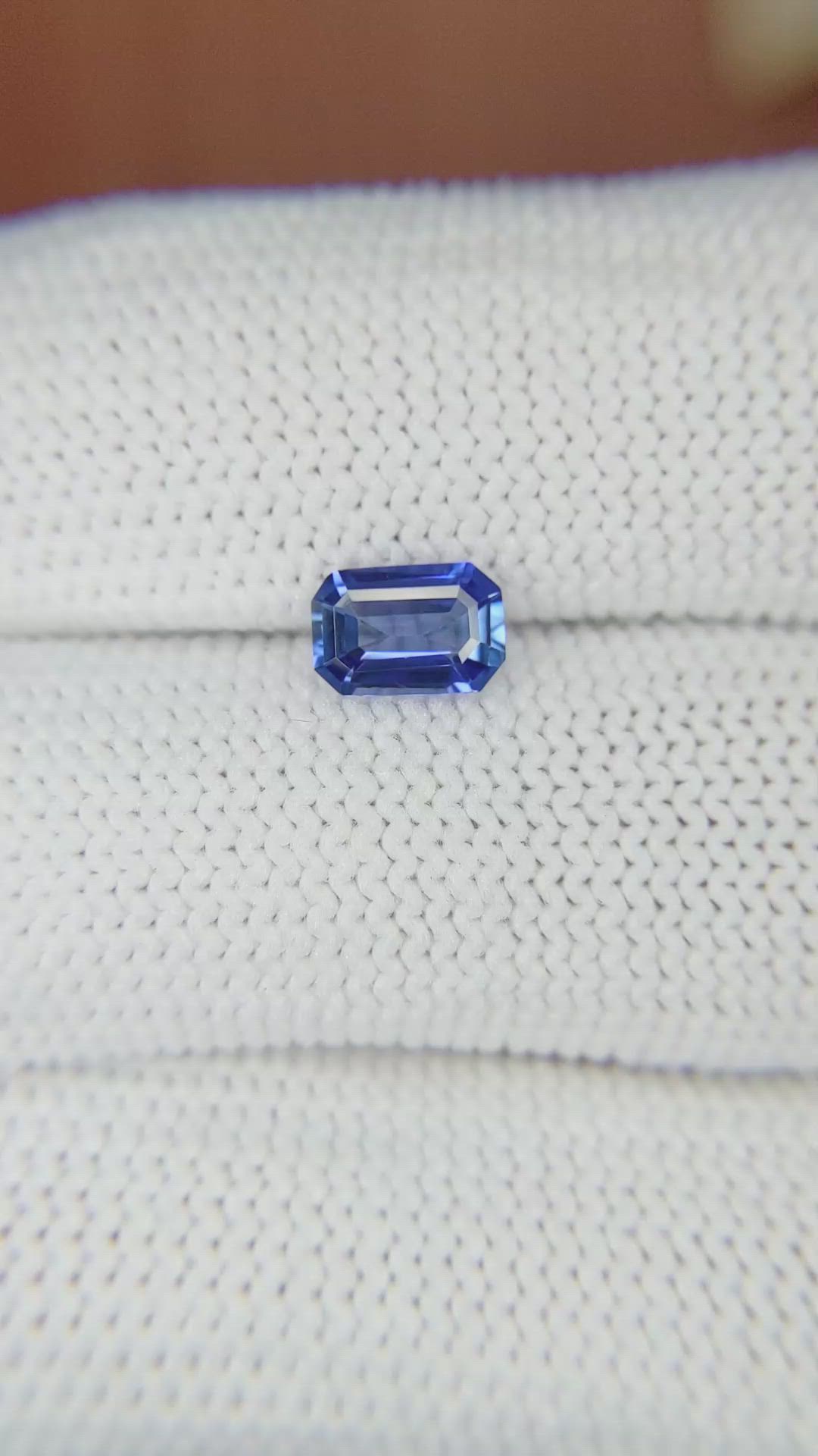 0.85 Ct. Blue Sapphire from Ceylon (Sri Lanka) Size Video