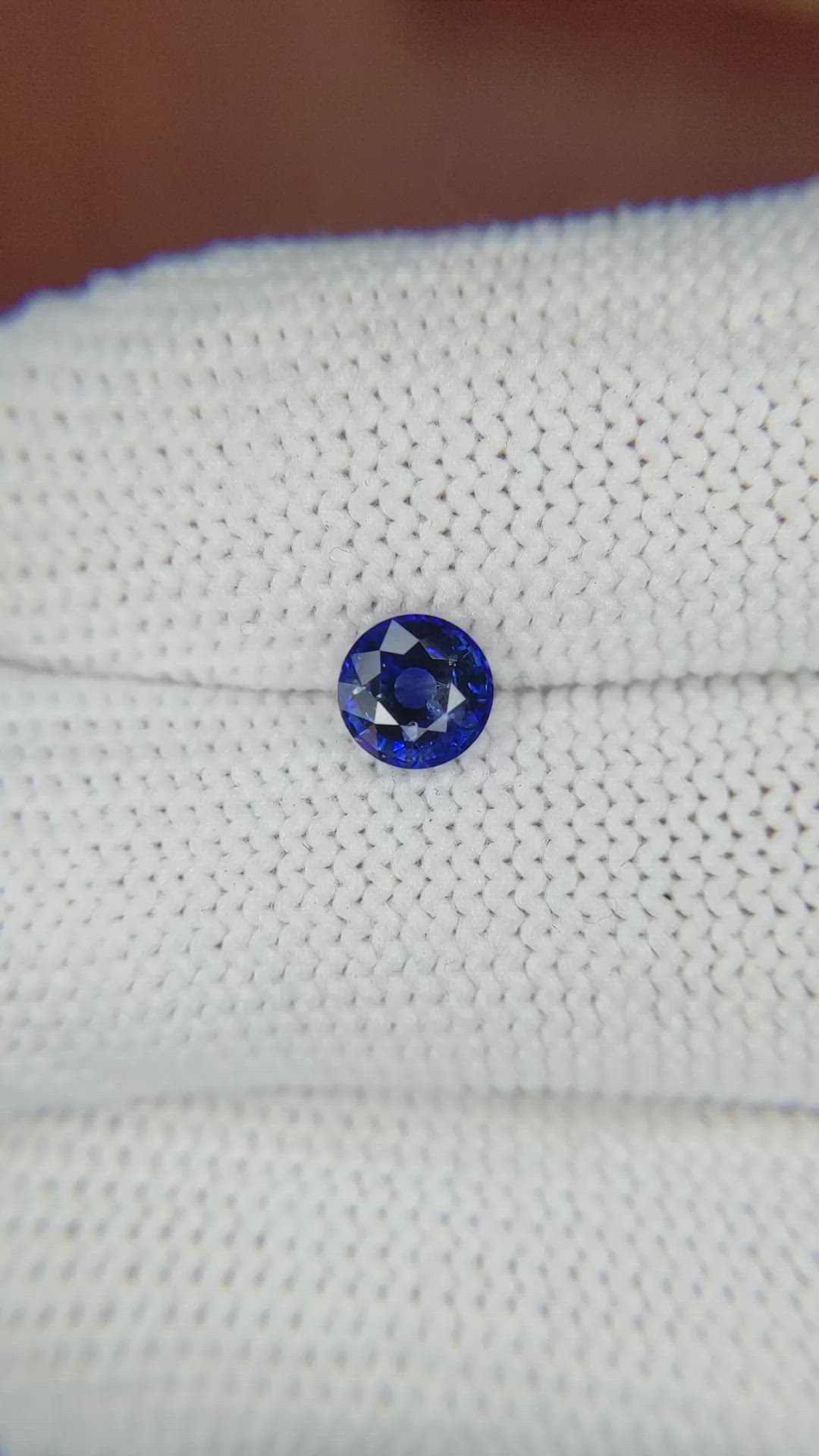 0.88 Ct. Blue Sapphire from Ceylon (Sri Lanka) Size Video