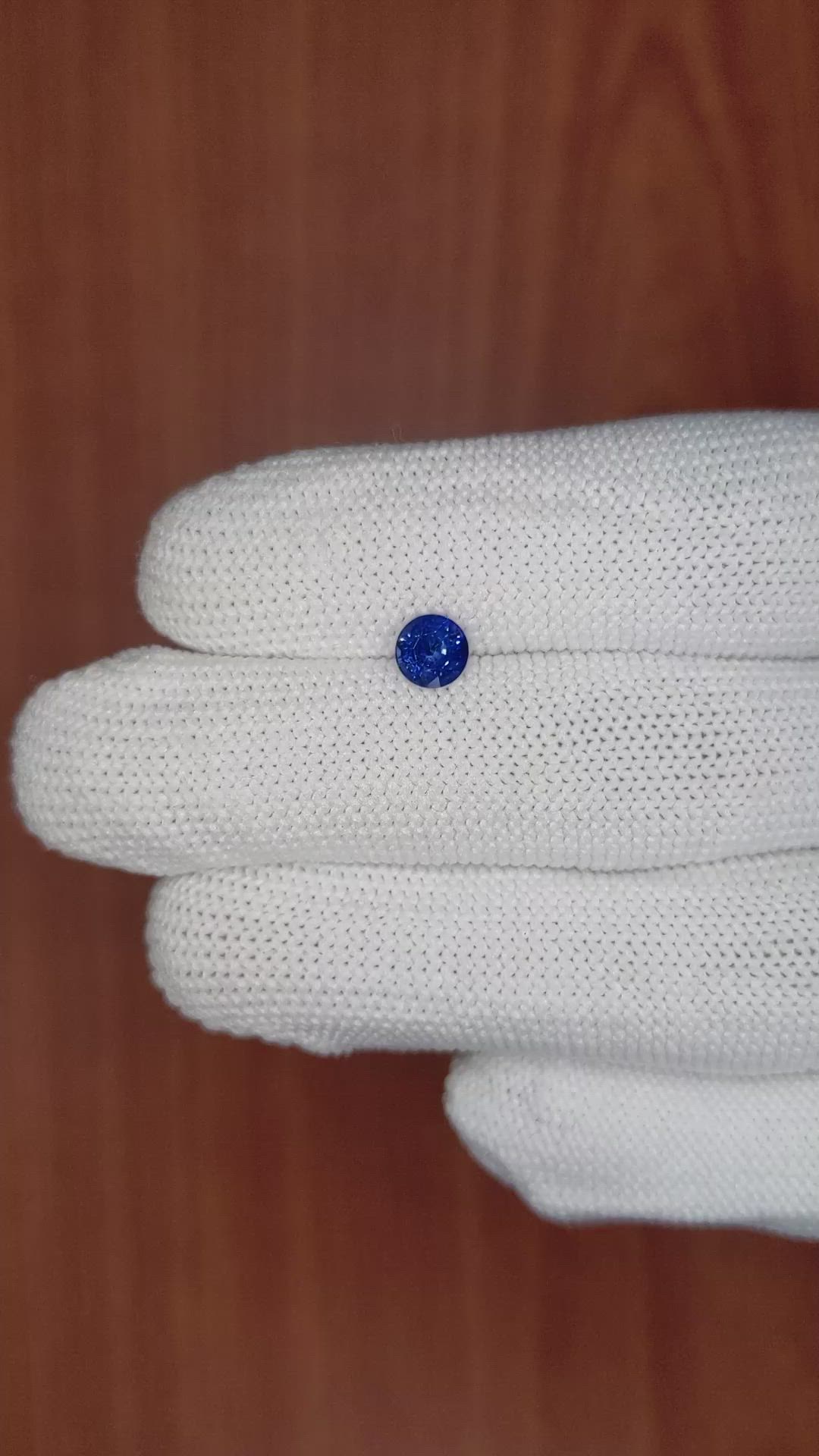 0.56 Ct. Blue Sapphire from Ceylon (Sri Lanka) Size Video