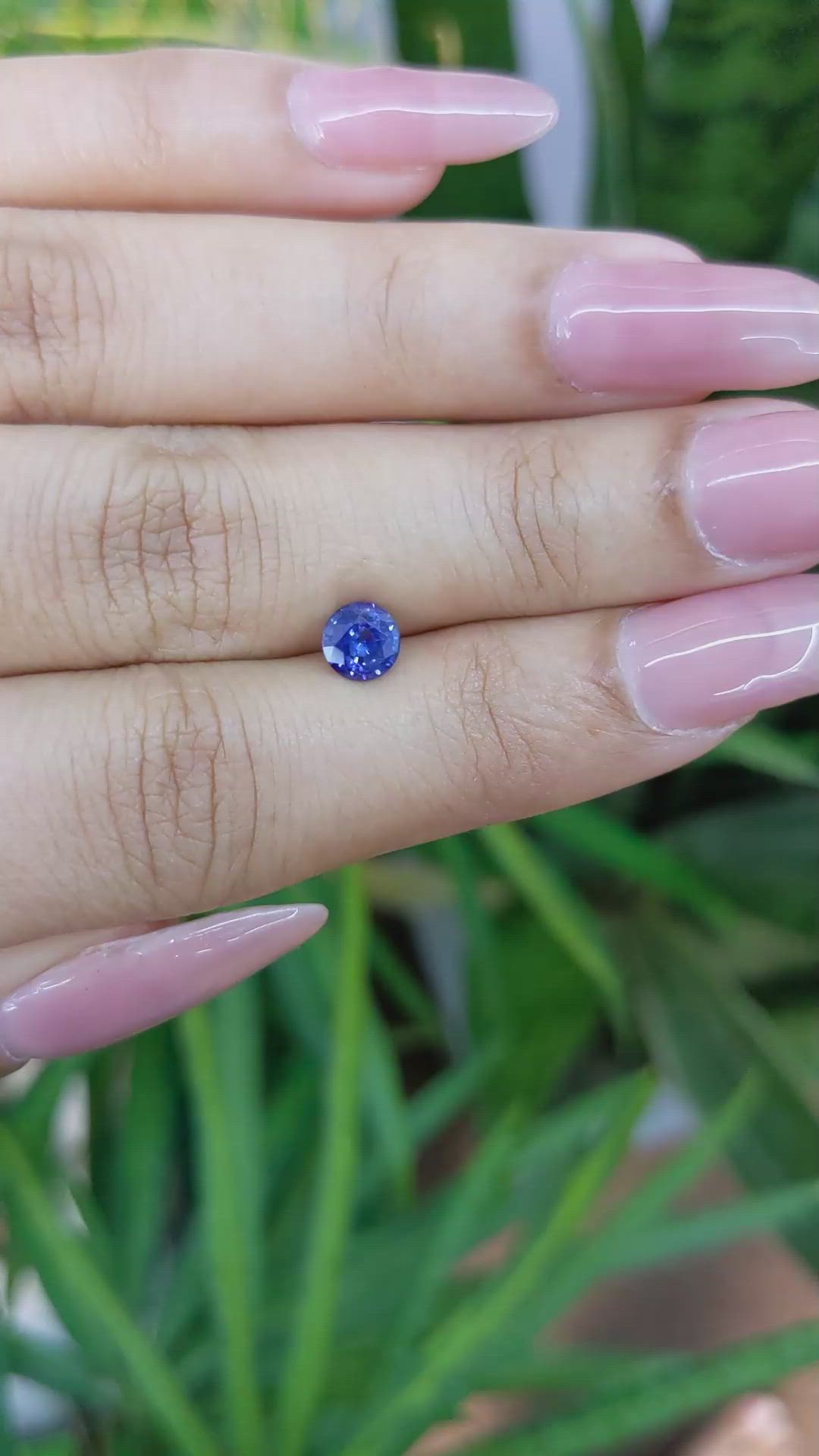 0.81 Ct. Blue Sapphire from Ceylon (Sri Lanka) Size Video