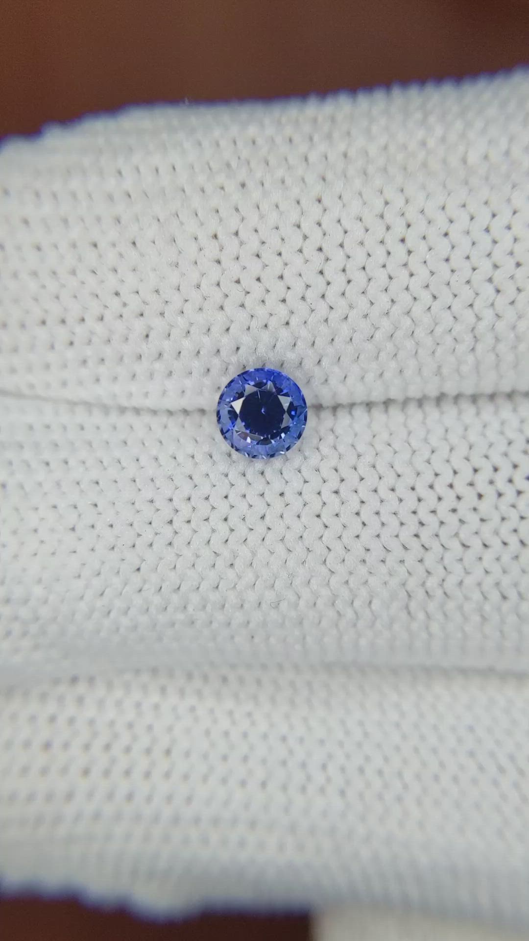 0.71 Ct. Blue Sapphire from Ceylon (Sri Lanka) Size Video