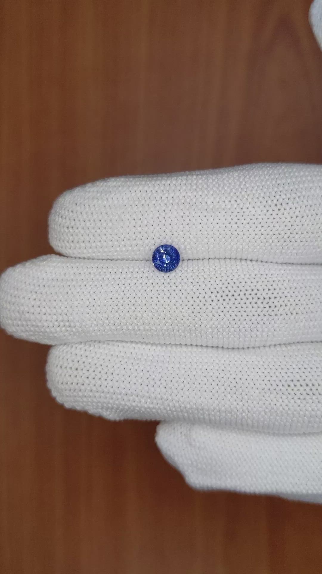 0.71 Ct. Blue Sapphire from Ceylon (Sri Lanka) Size Video