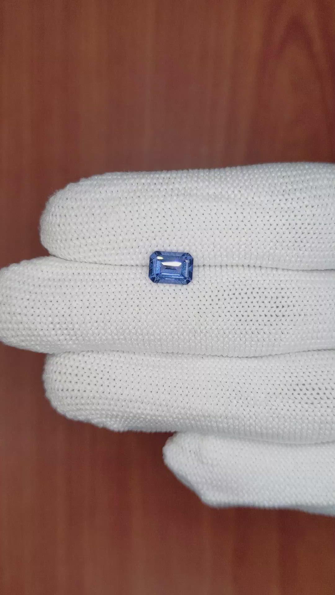 1.37 Ct. Blue Sapphire from Ceylon (Sri Lanka) Size Video